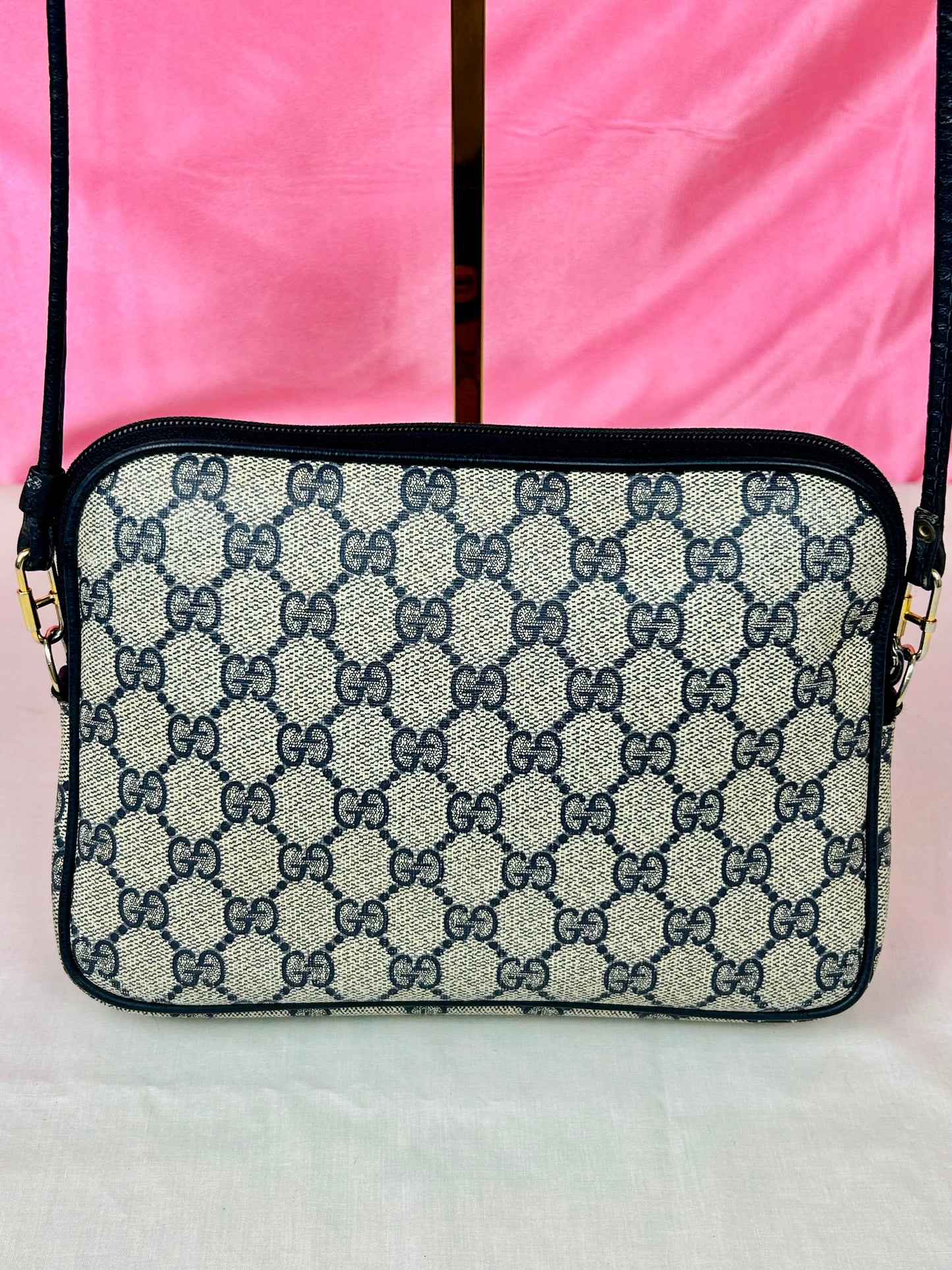 Small Navy Gucci Supreme