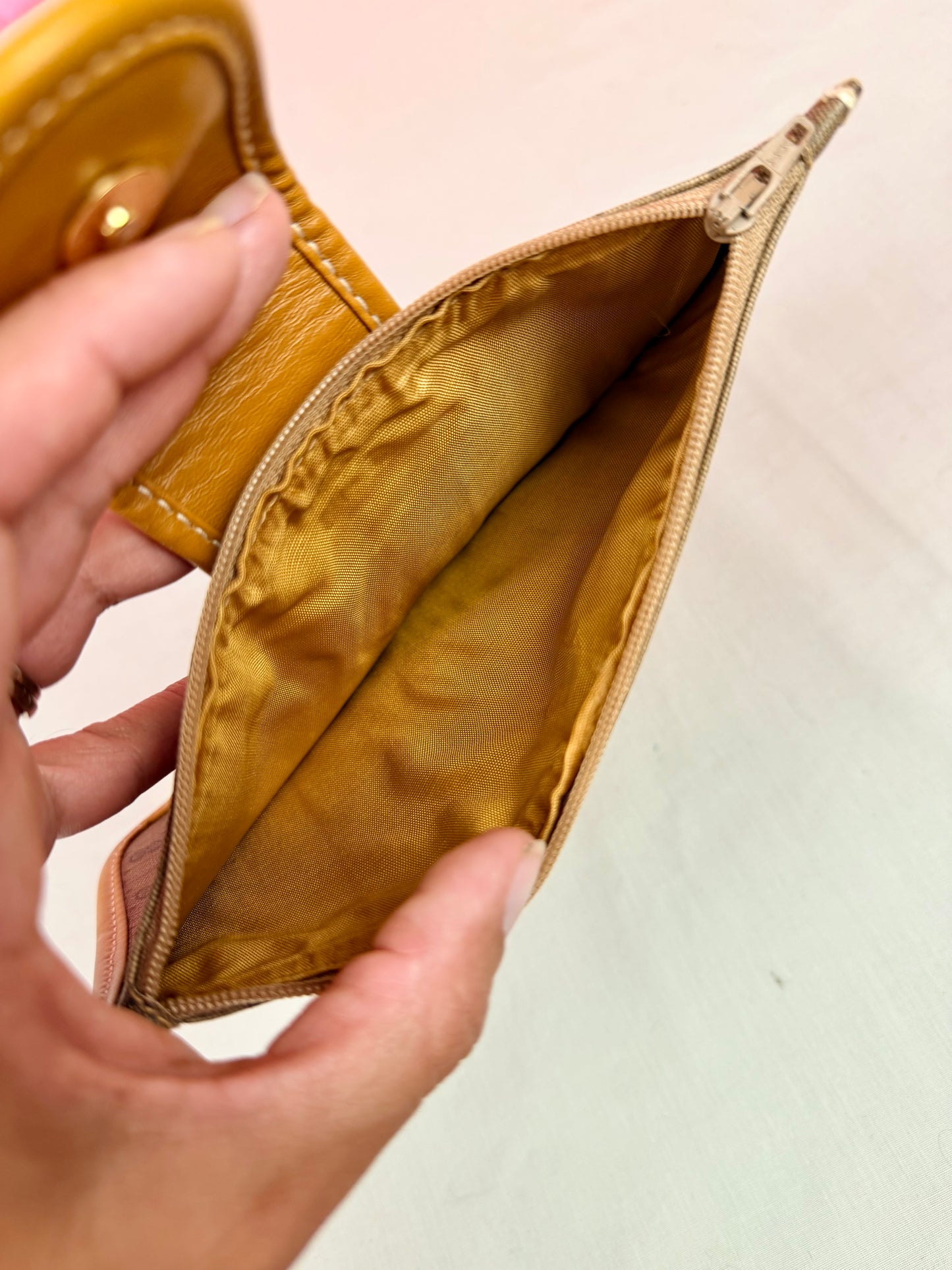 MicroGG Sherry Line with Pouch