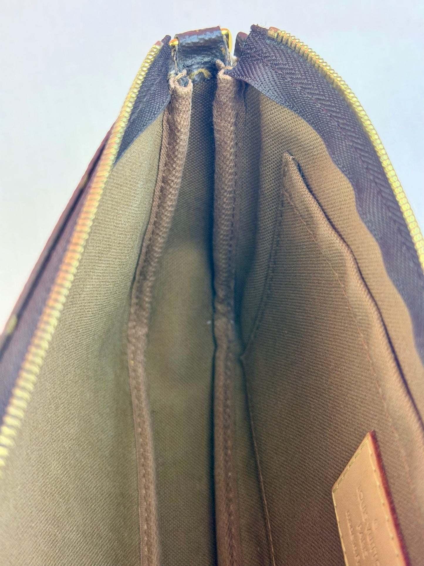 Large Pochette
