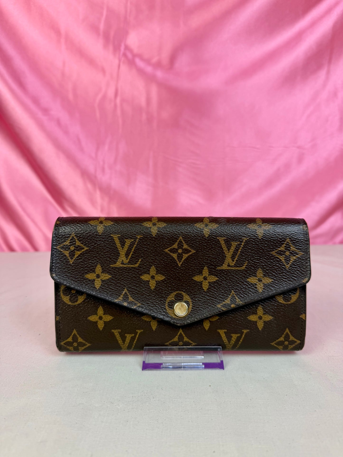 Louis Vuitton Sarah Wallet in Mono/Rose