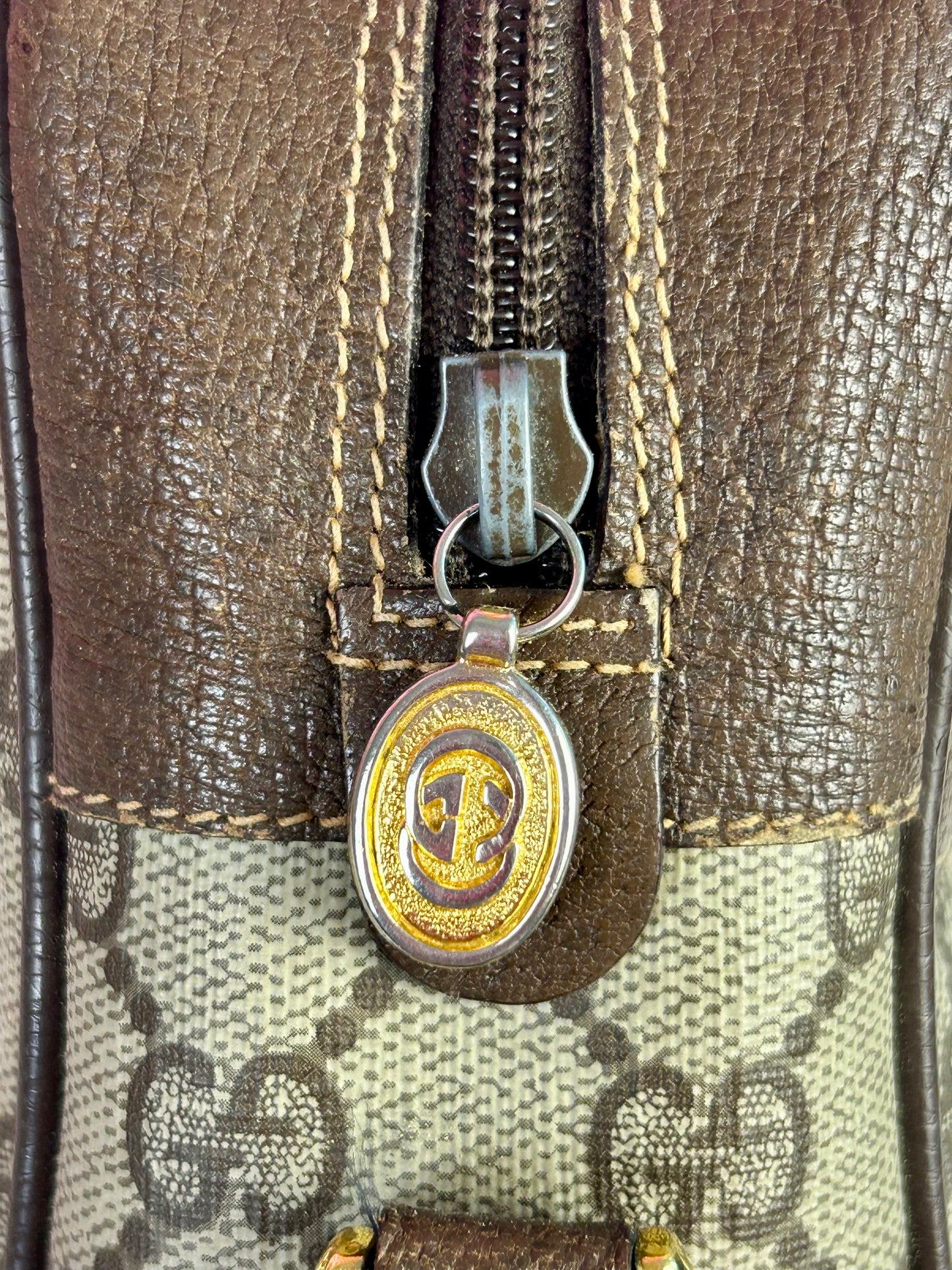 Gucci Large Sherry Line