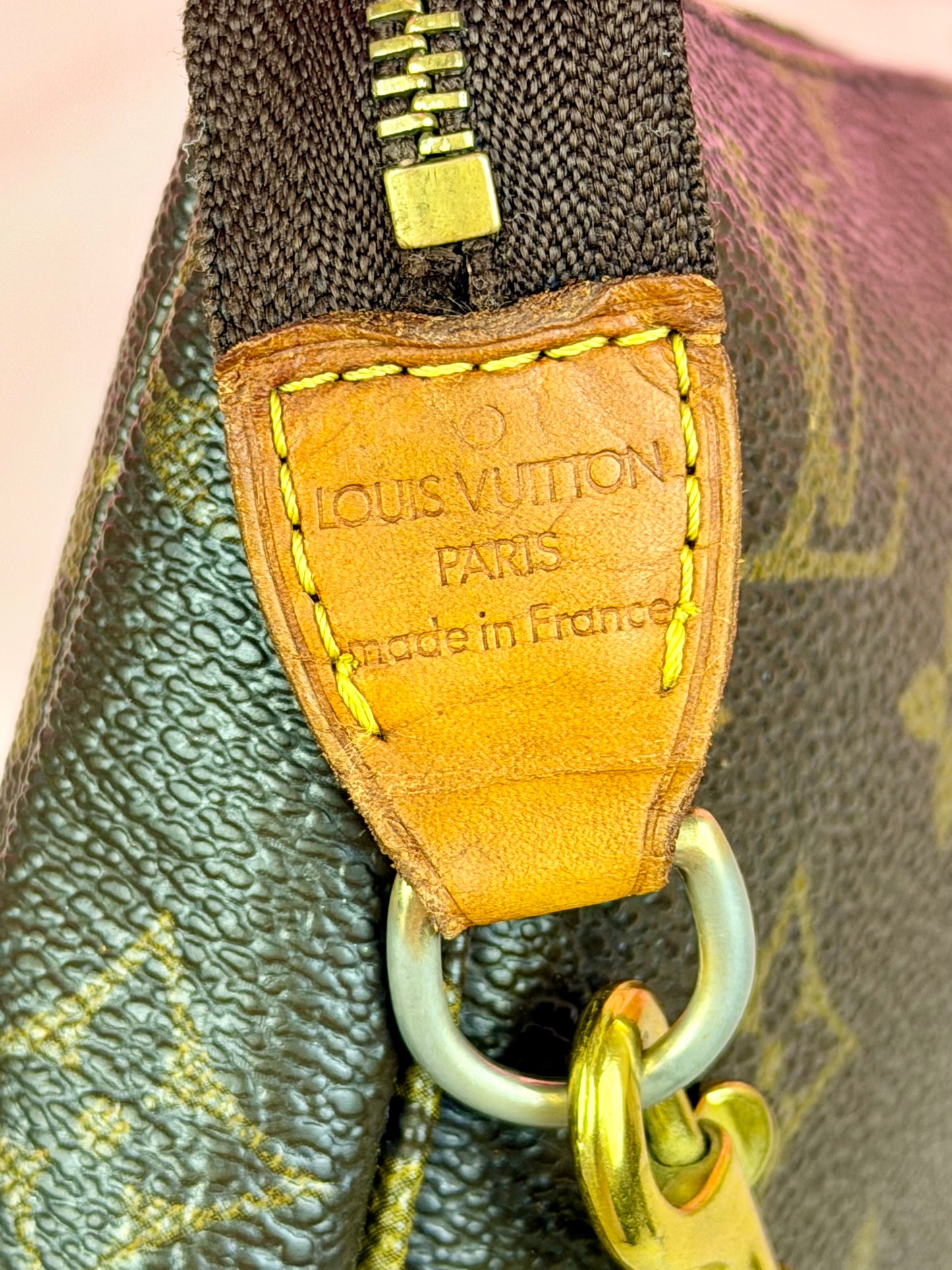 Pochette Accessories