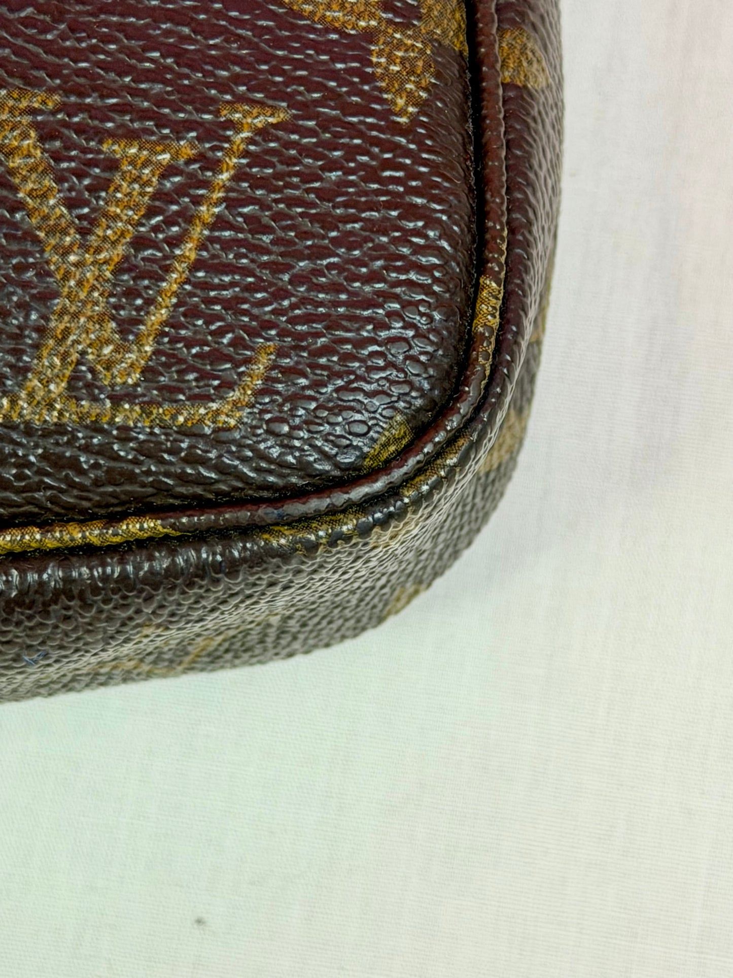 Pochette Accessories