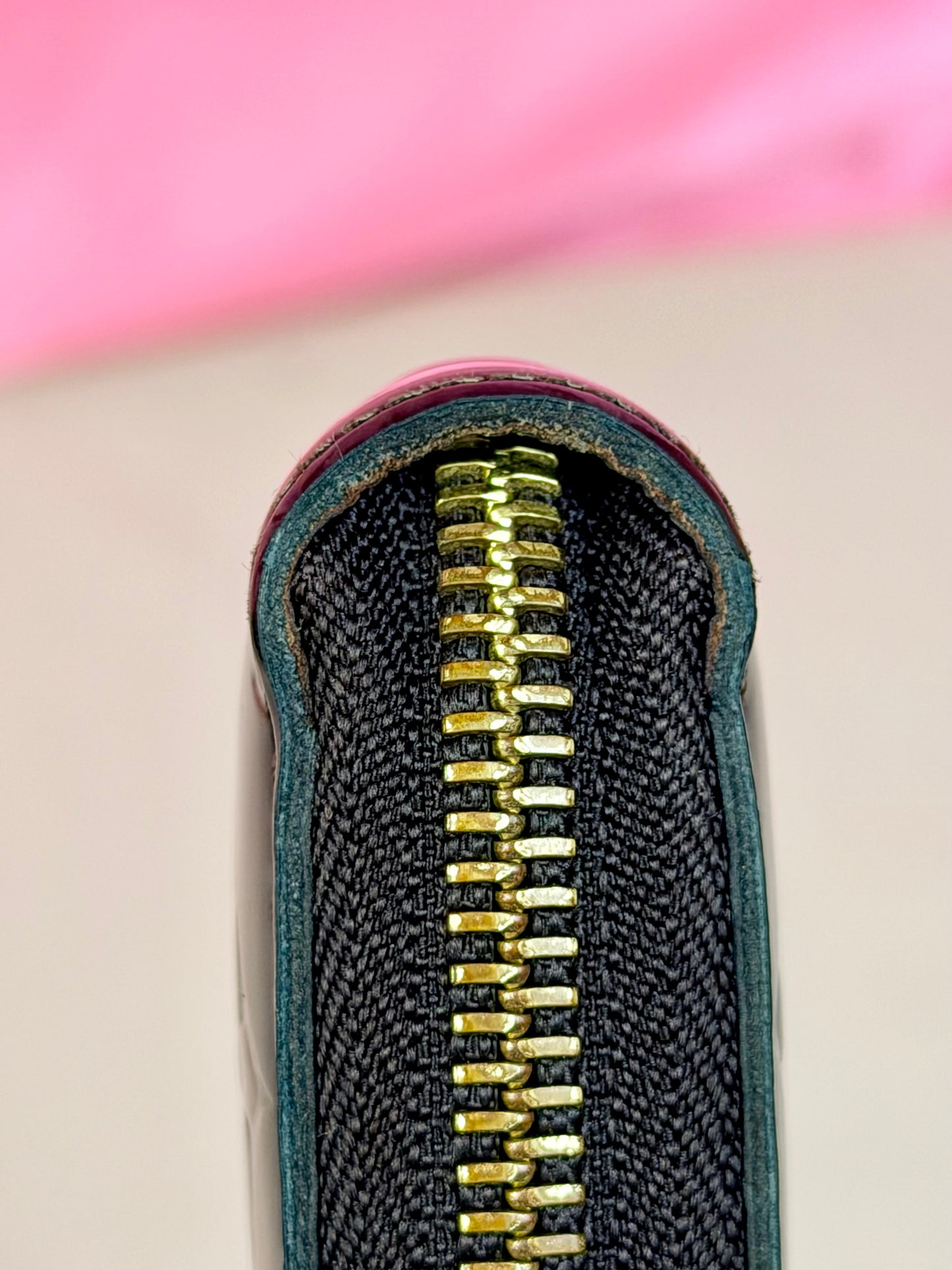 Amarathe Vernis Zippy Wallet