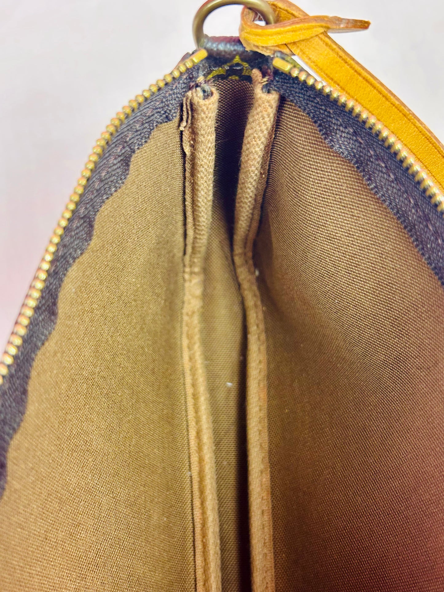 Pochette Accessories