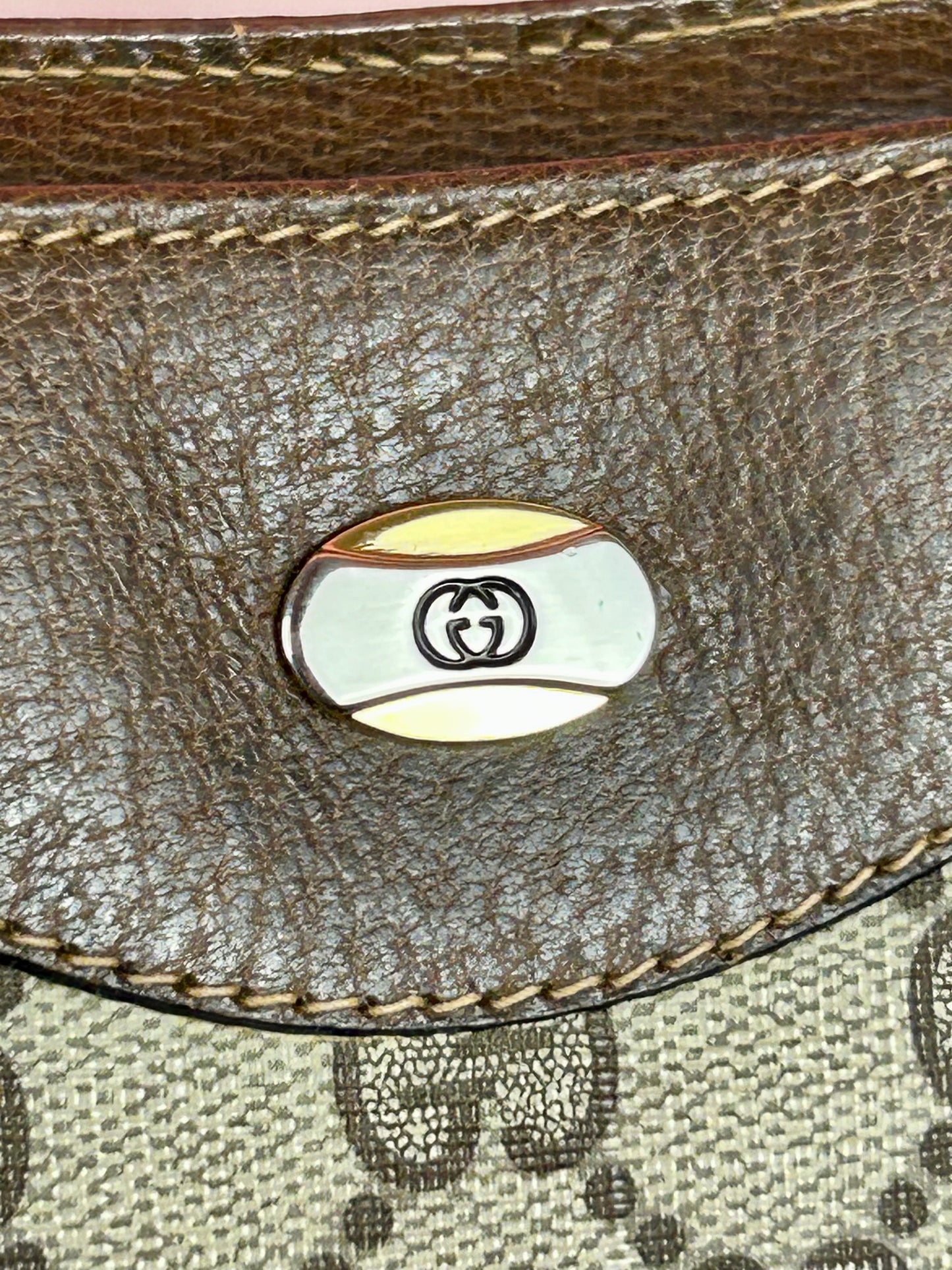 Medium Vintage Supreme