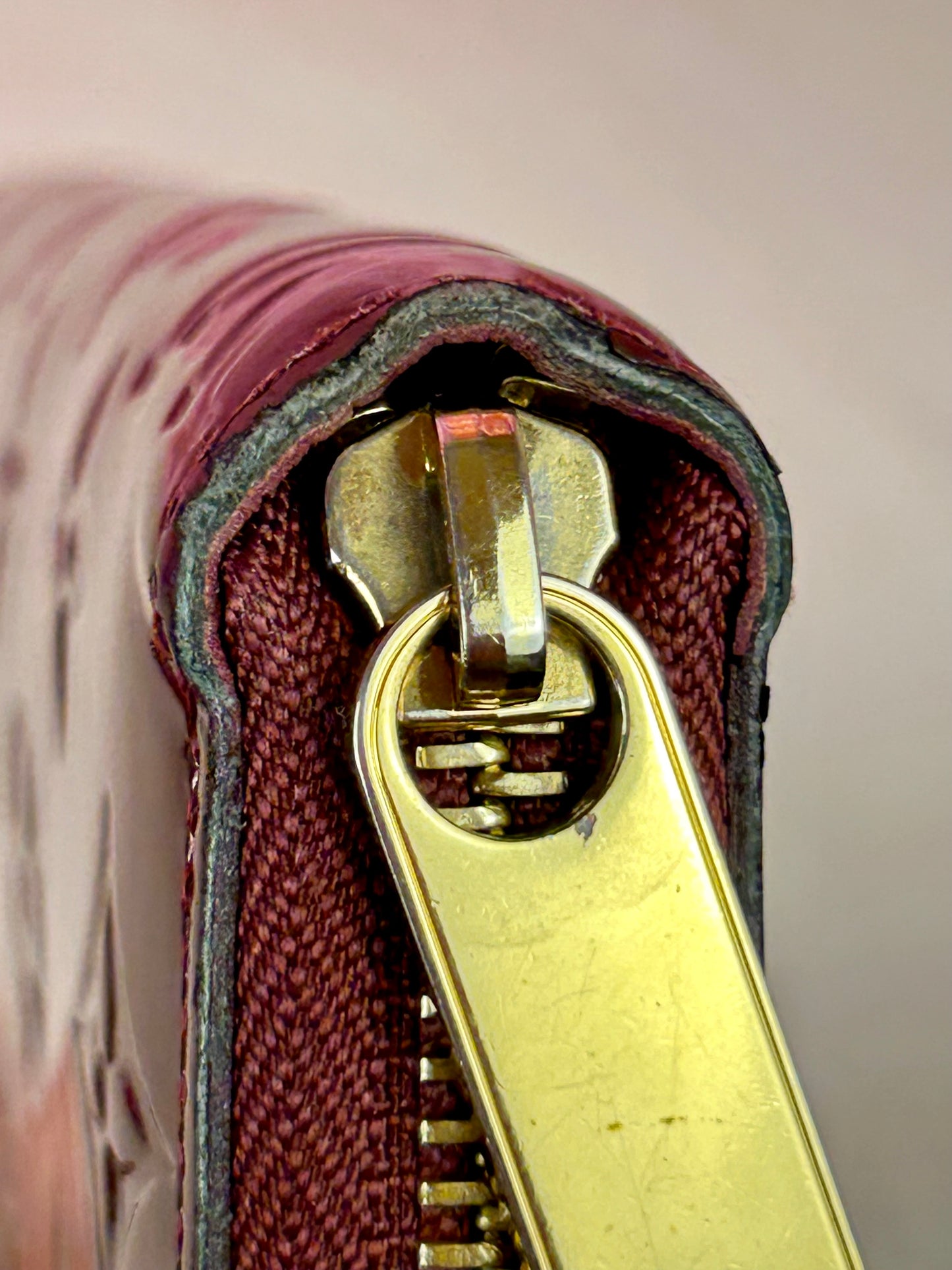 Magenta Vernis Zippy Wallet