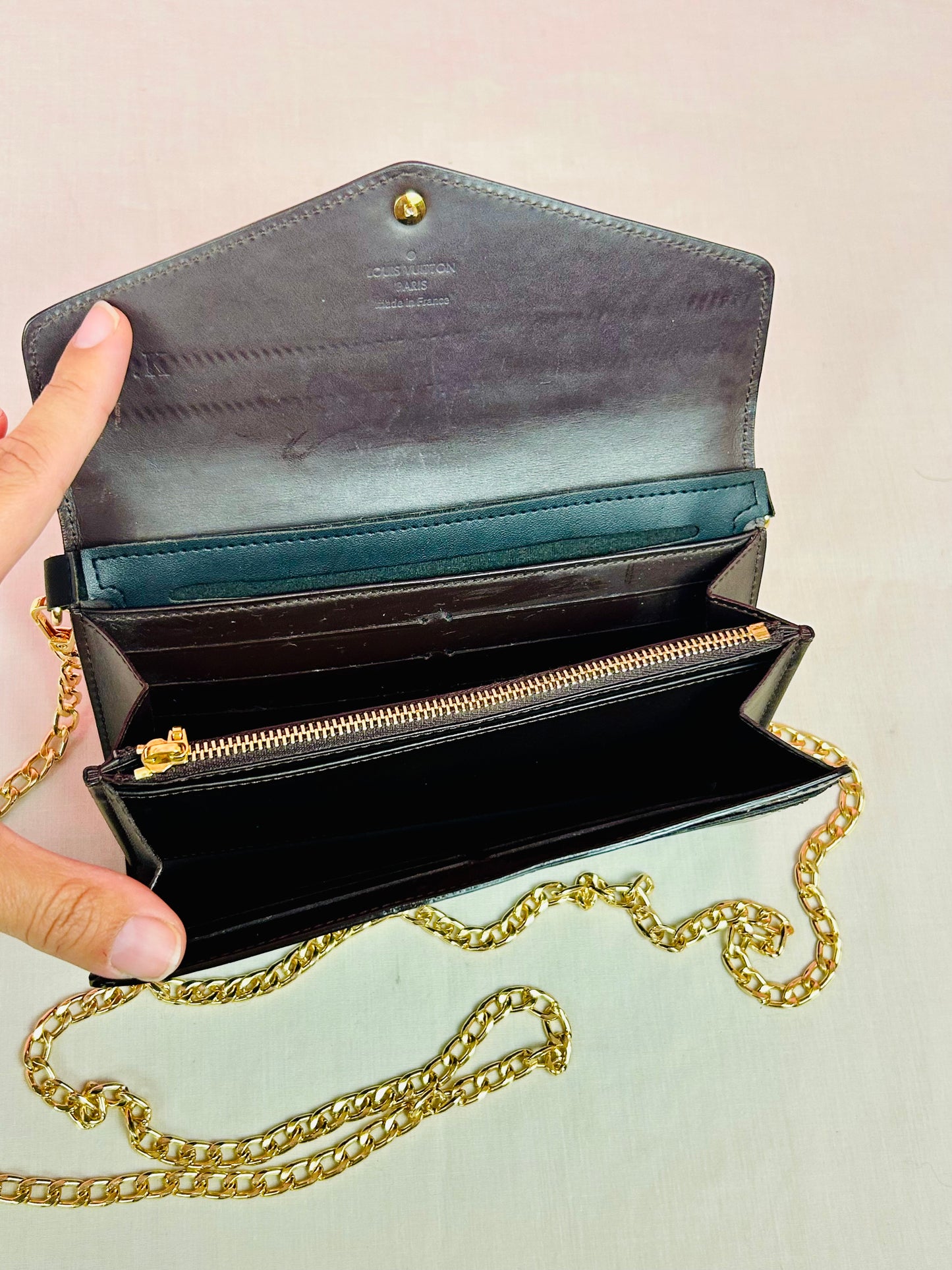 Dark Plum Vernis Sarah Wallet