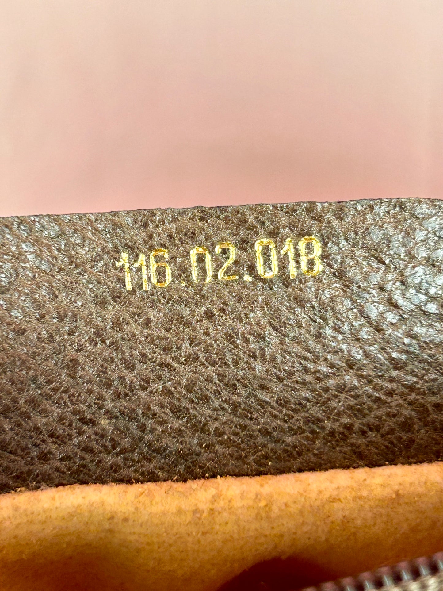 Oval Sherry Line Crossbody