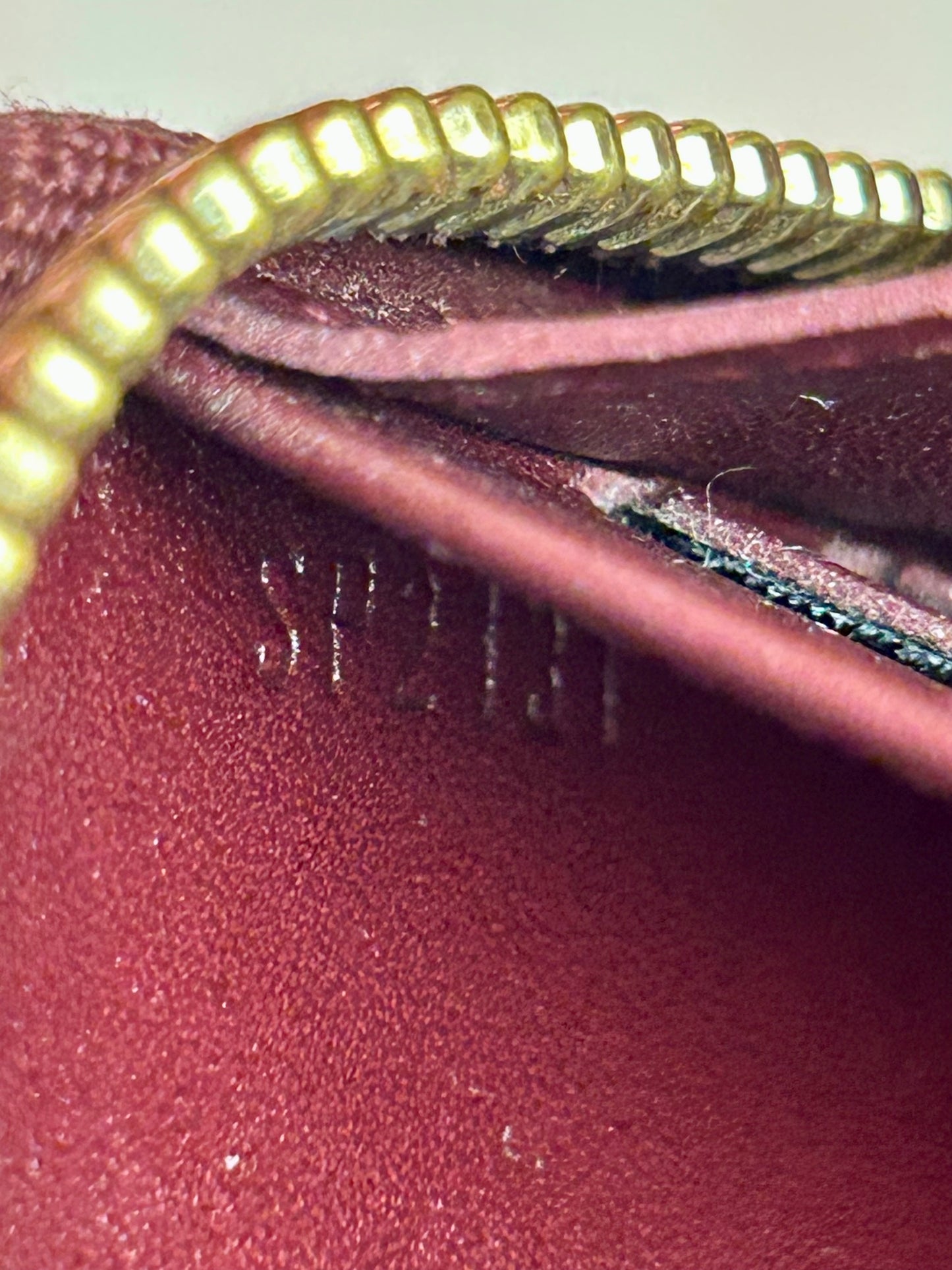 Magenta Vernis Zippy Wallet