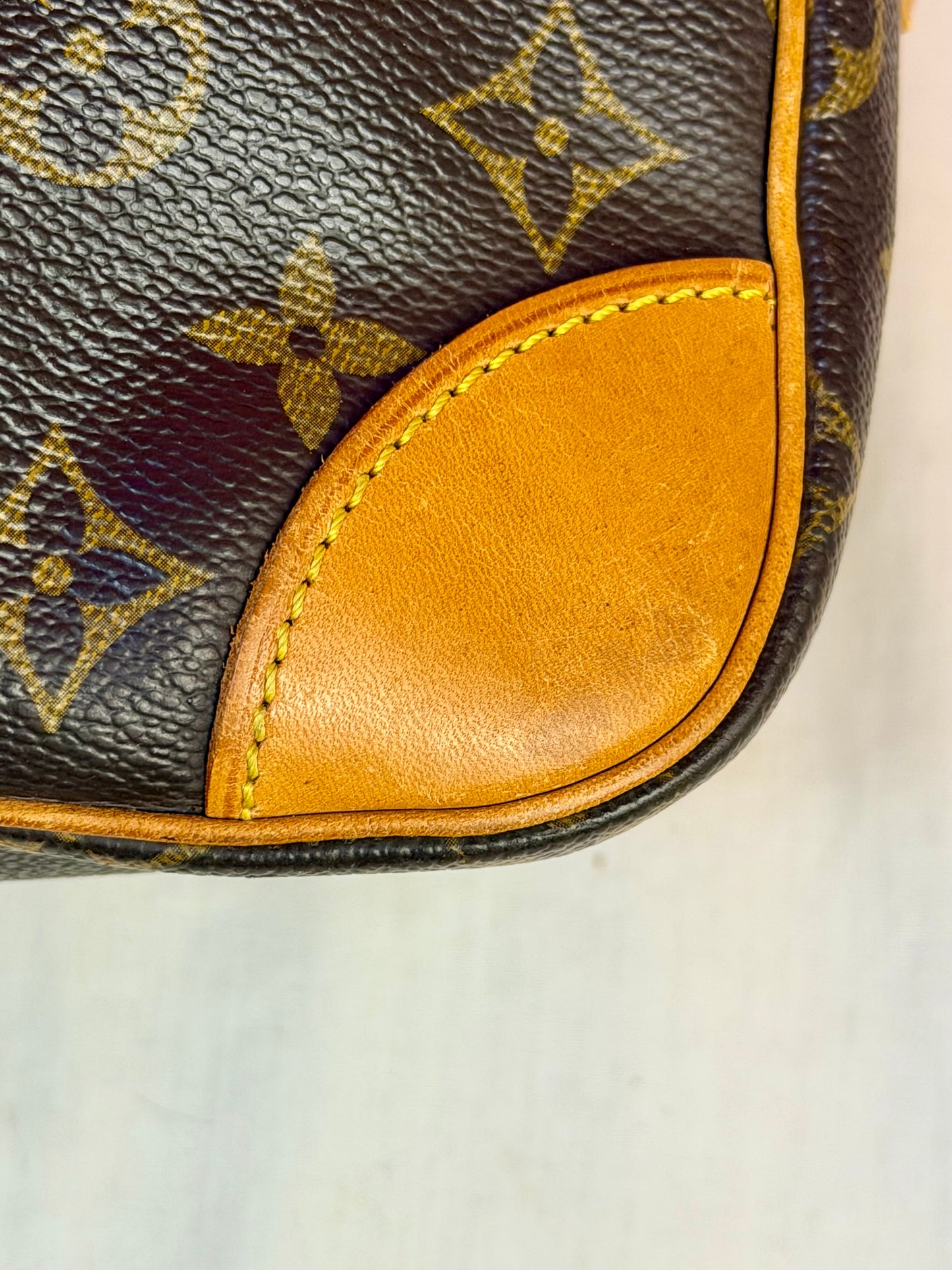 LV Nile