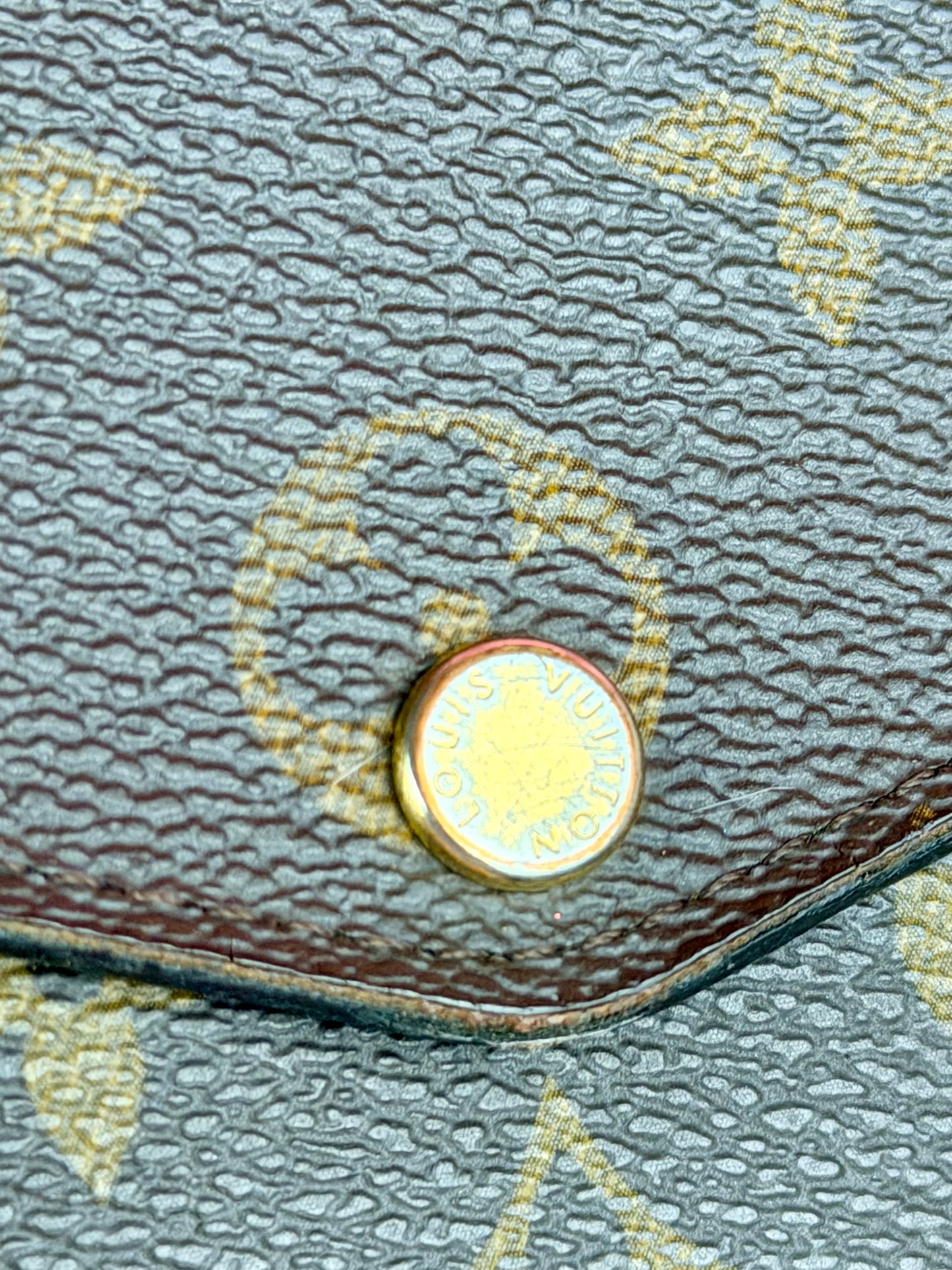 Sarah Wallet NM in Monogram/Brown