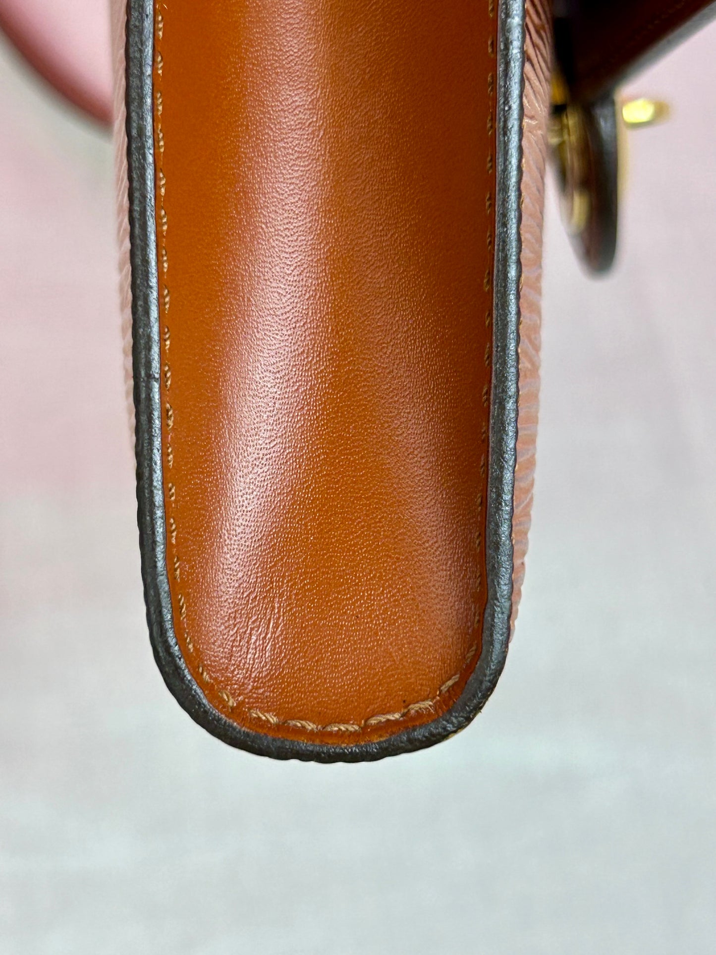 Brown Epi Arche