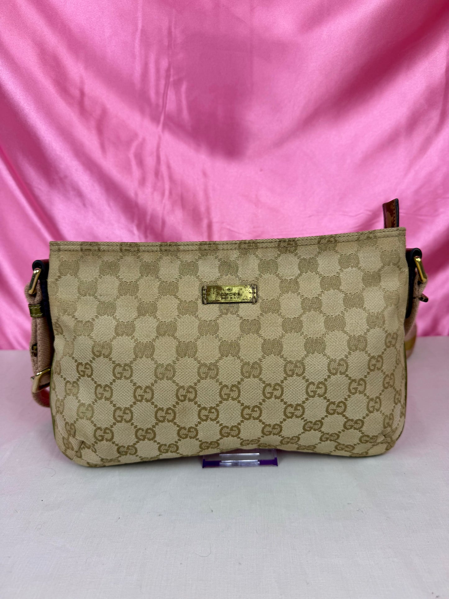 Gucci Metallic Messenger
