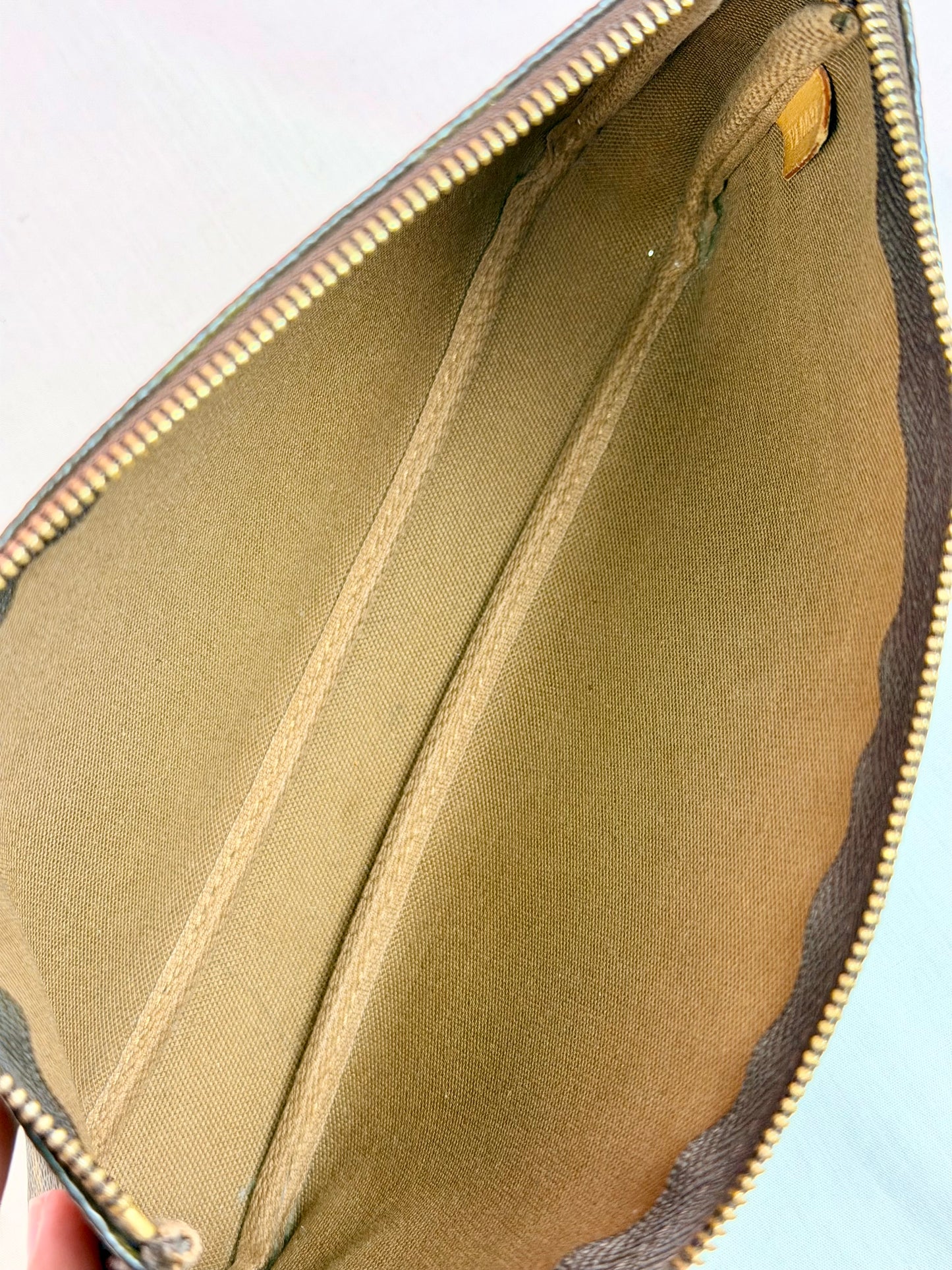 Pochette Accessories