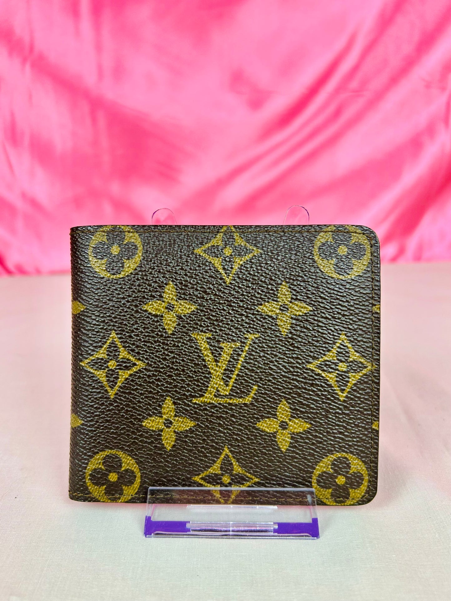 Bifold Wallet in Monogram