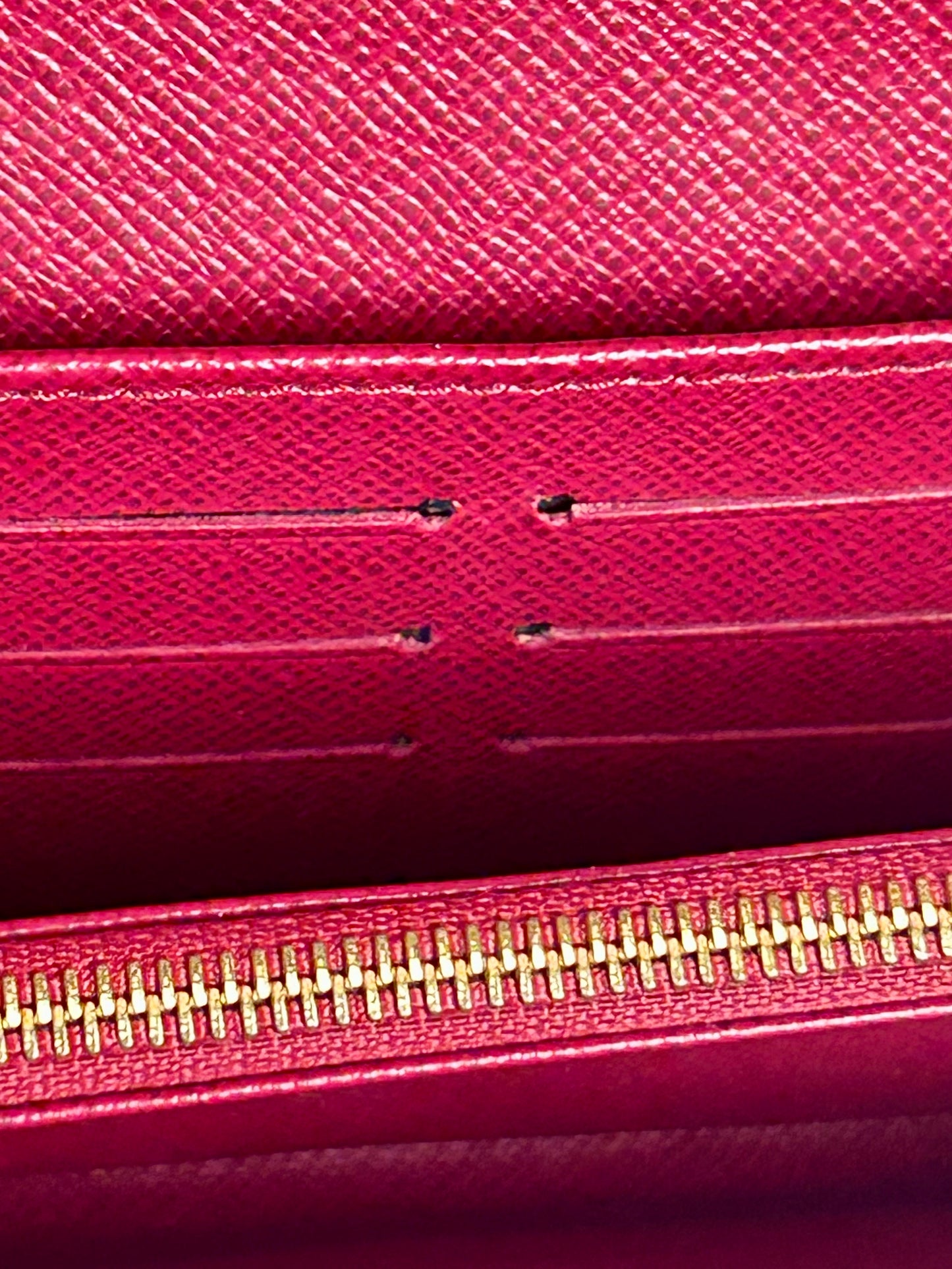 Sarah Wallet NM Monogram/Berry