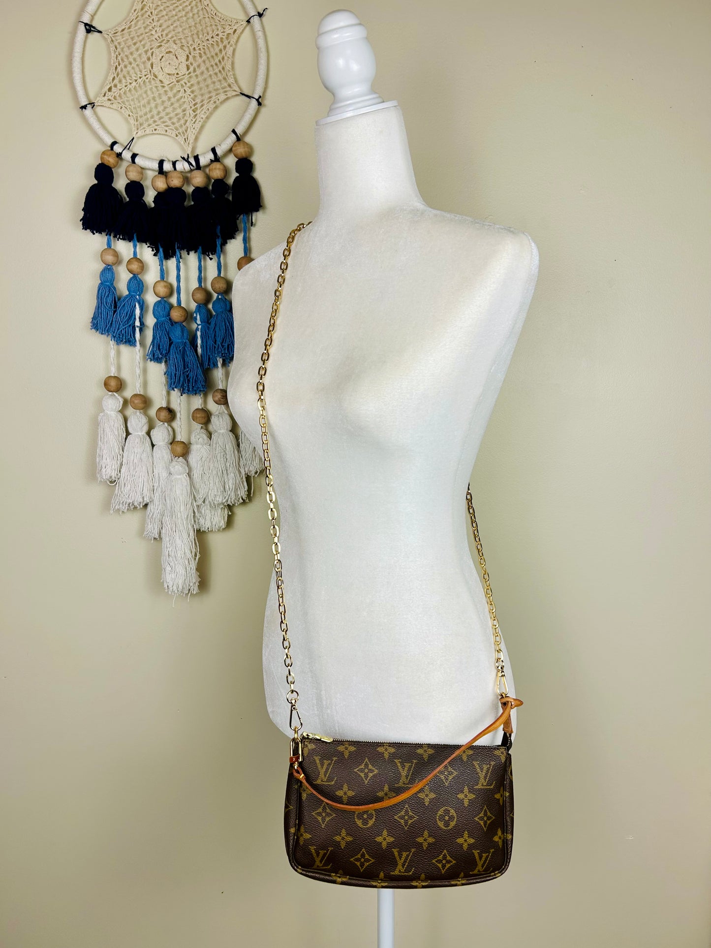 Pochette Accessories