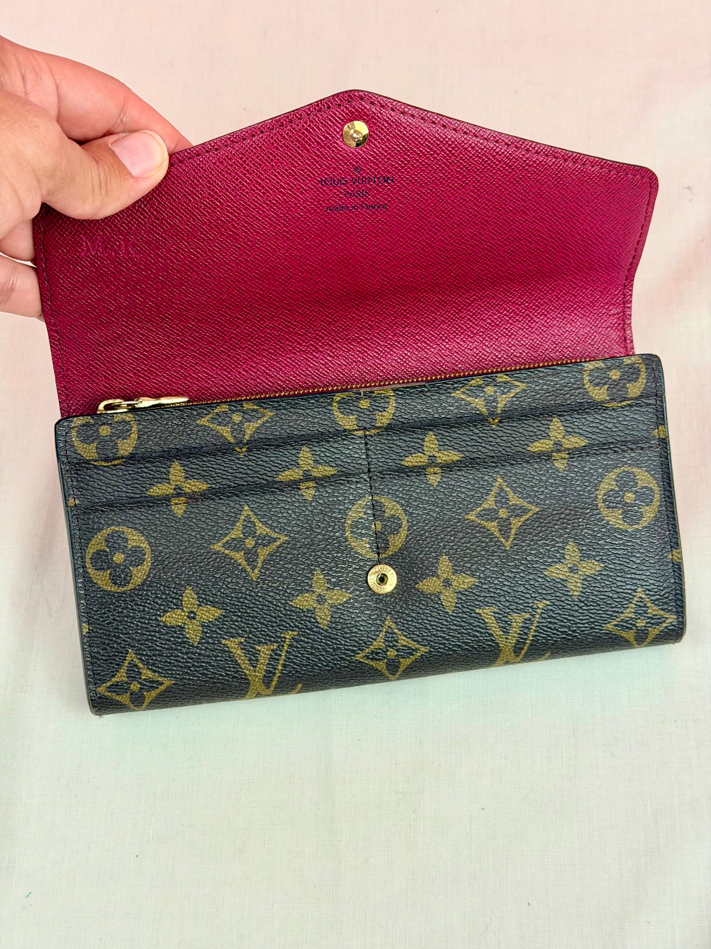 Sarah Wallet Mono/Berry