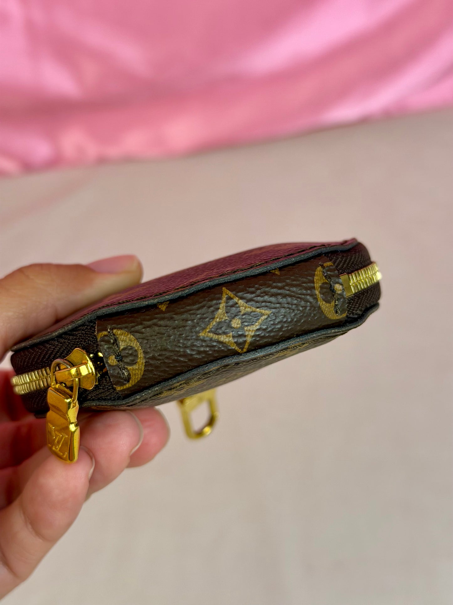 Round Coin Pouch