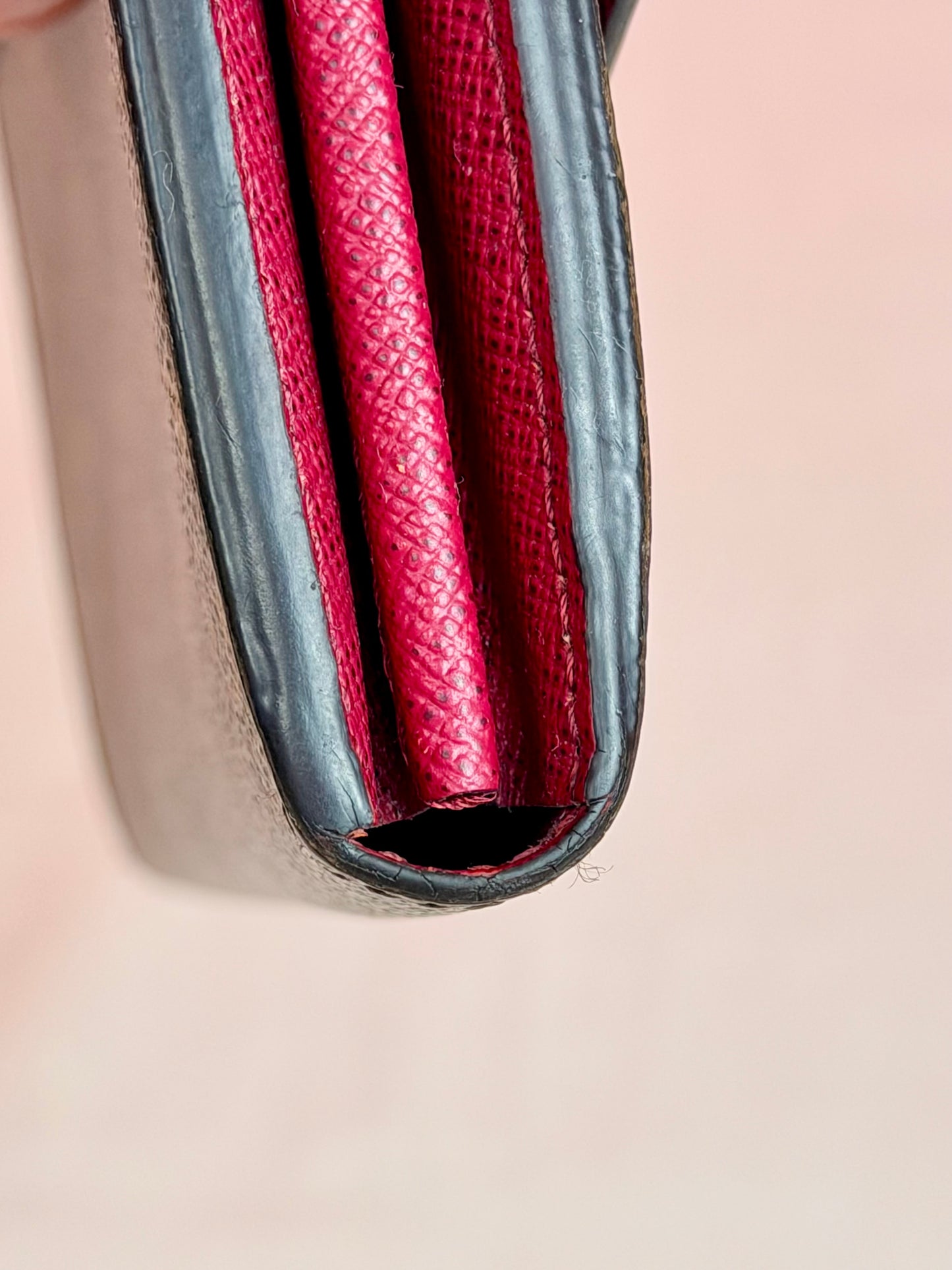 Sarah Wallet NM Monogram/Berry