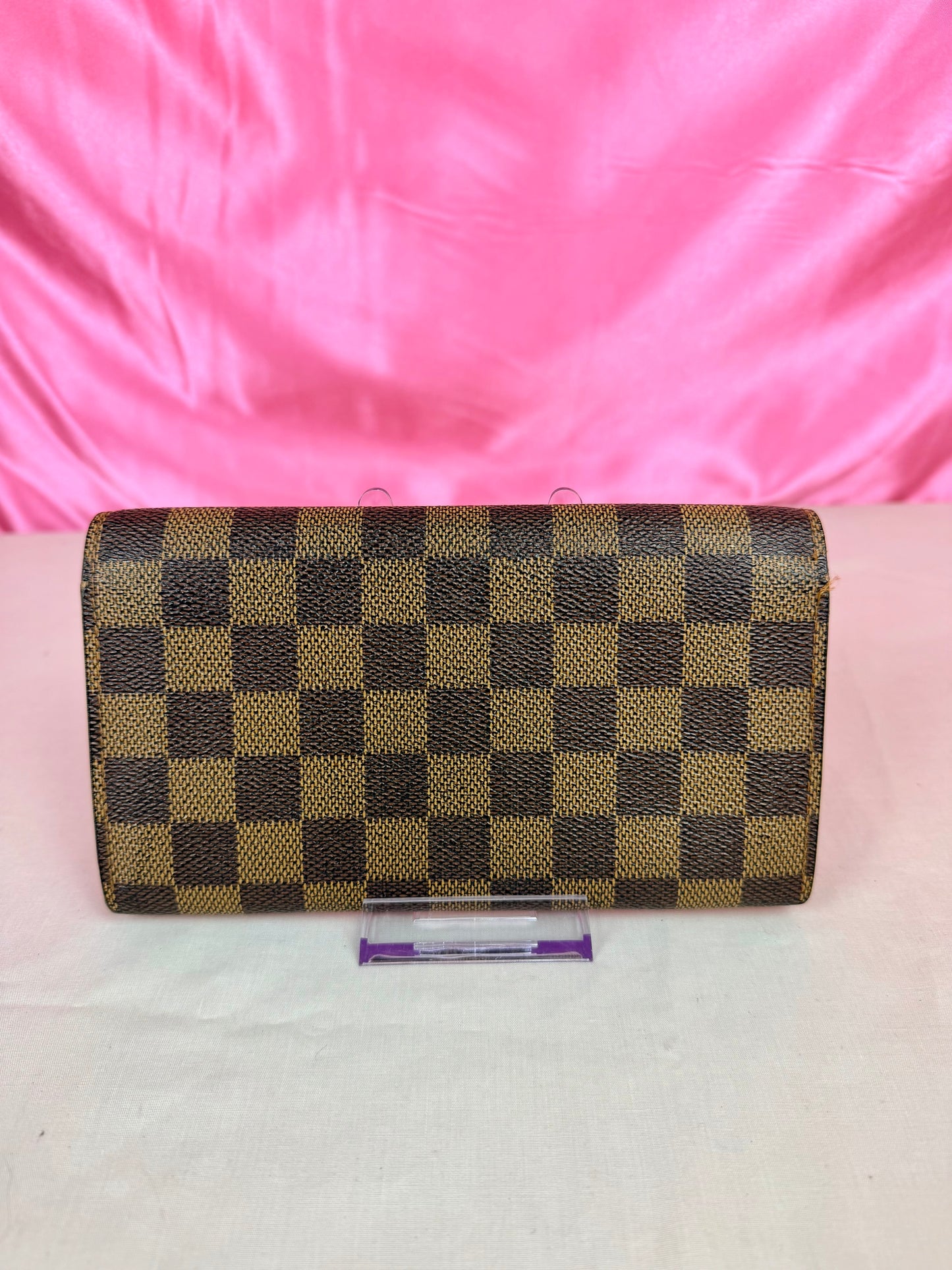 Sarah Wallet in DE (Old Model)