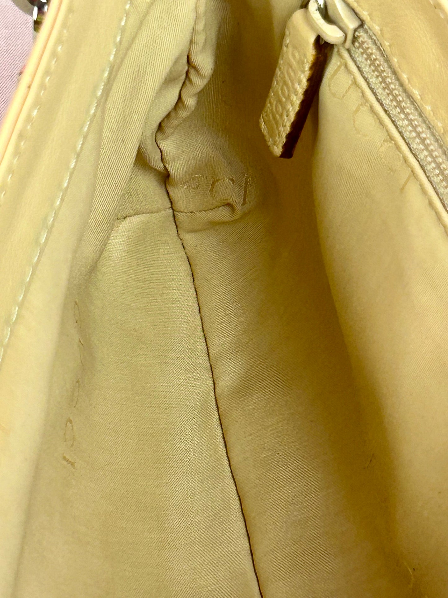 Gucci Beige Chain Shoulder Bag