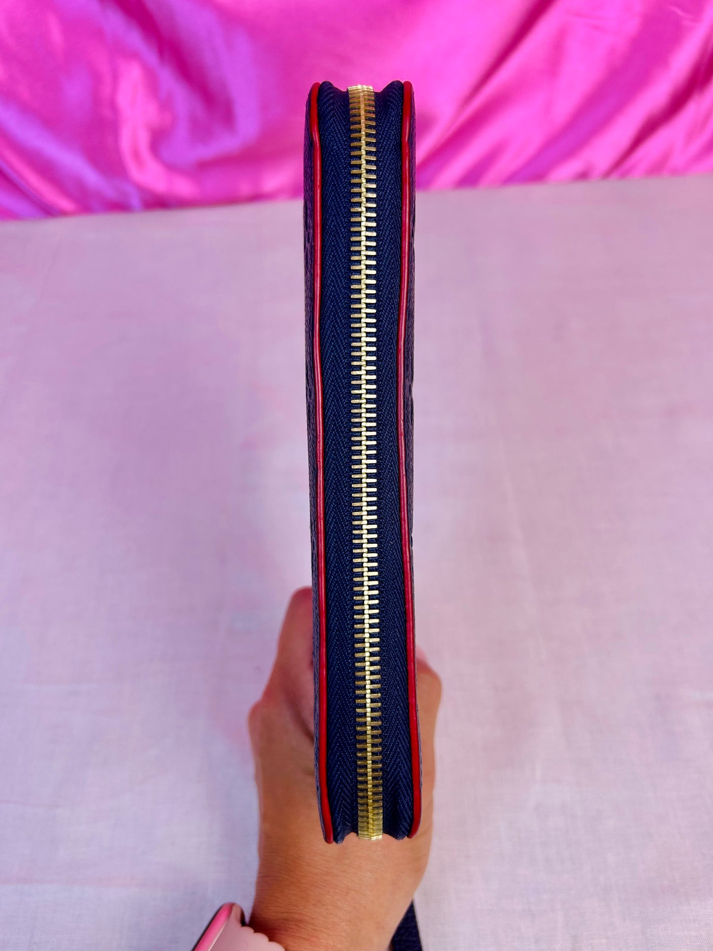 Navy Empreinte Zippy Wallet