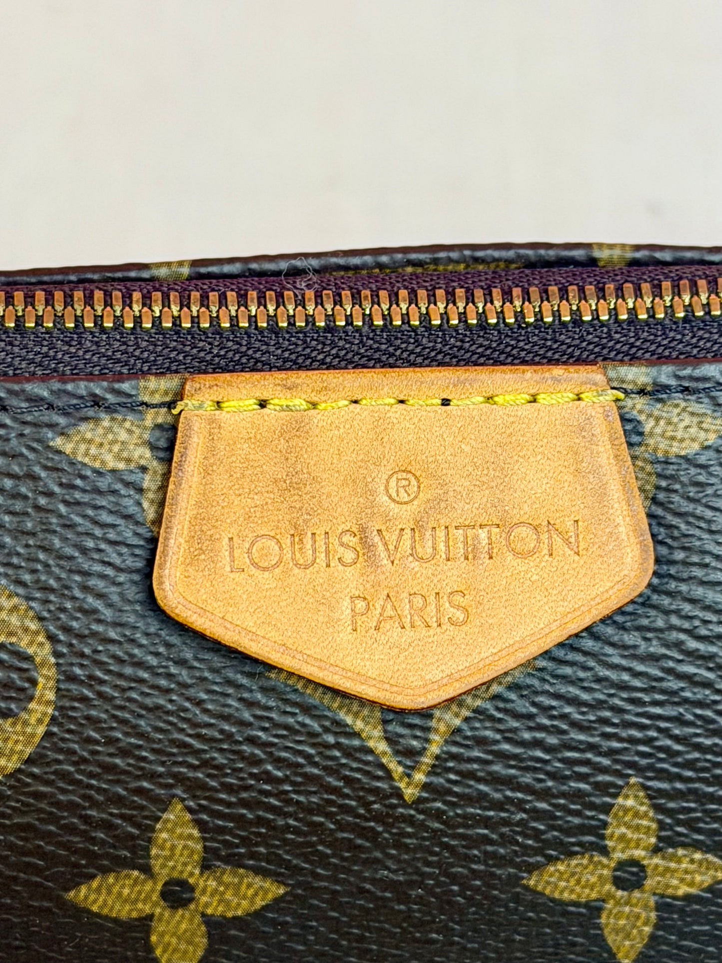 Large Pochette