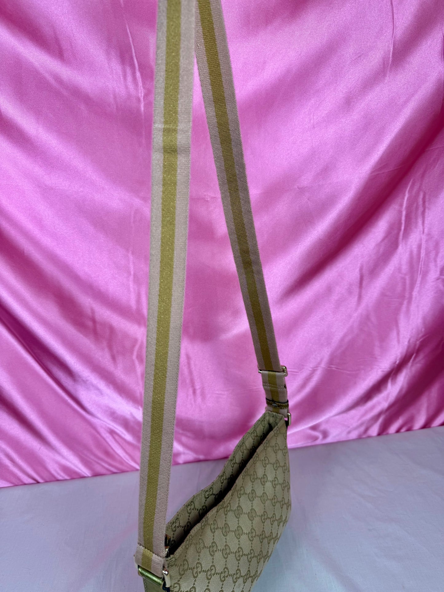 Gucci Metallic Messenger