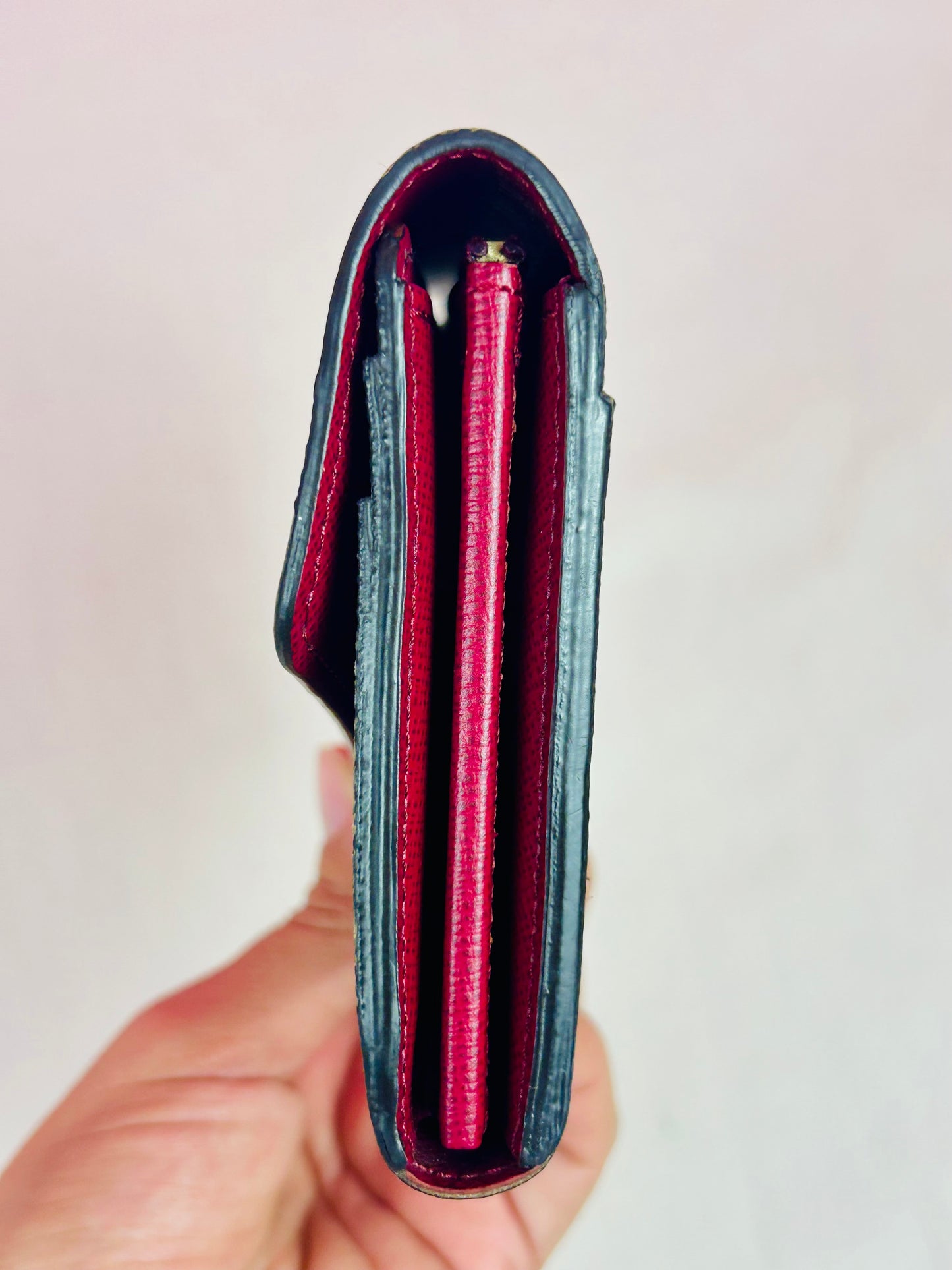 Sarah Wallet NM Monogram/Berry