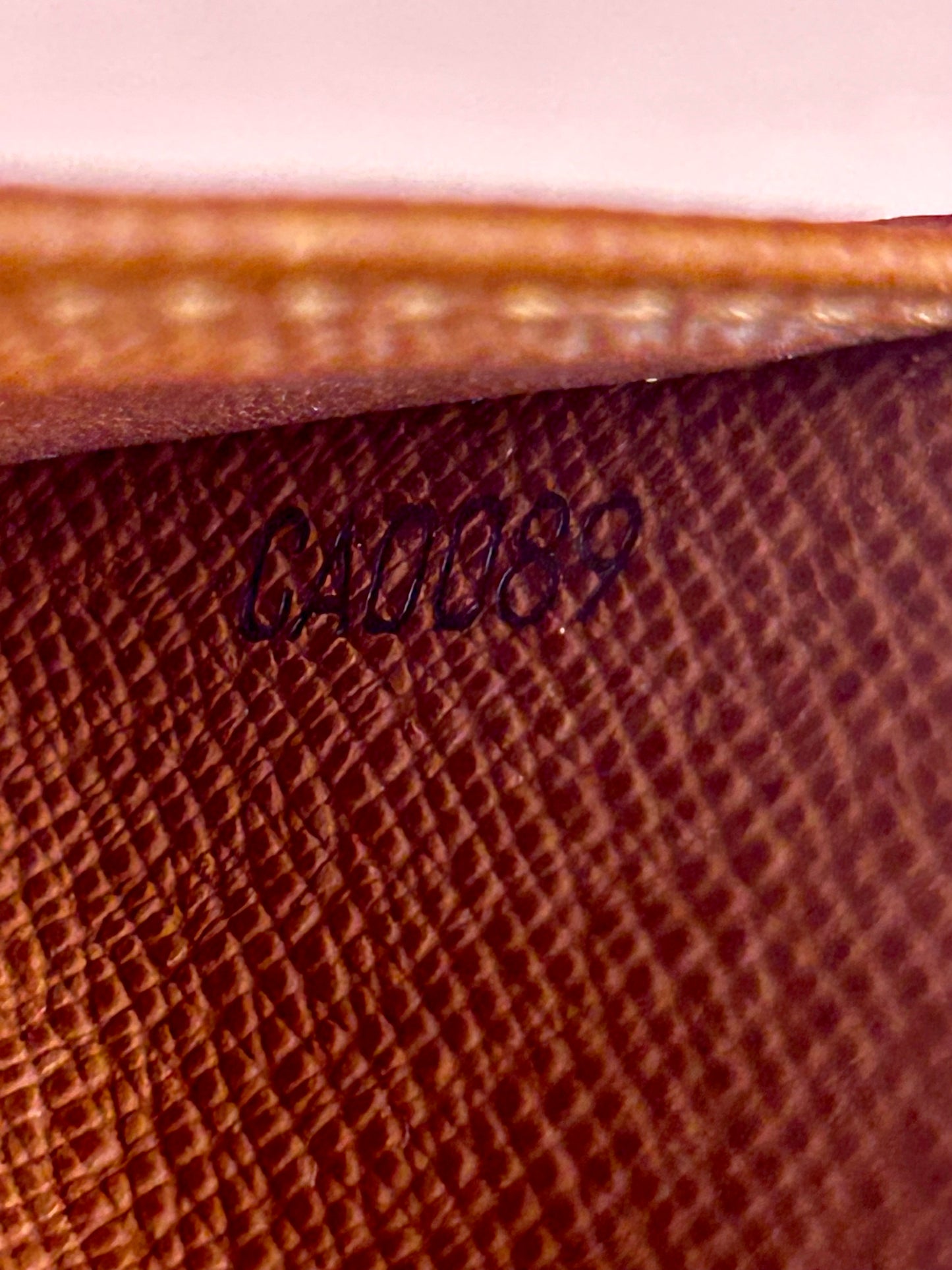 Vintage Compact Wallet