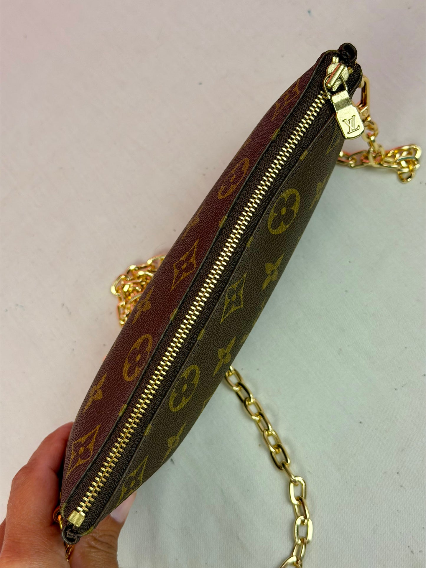 Sac Shopping Pouch on Chain