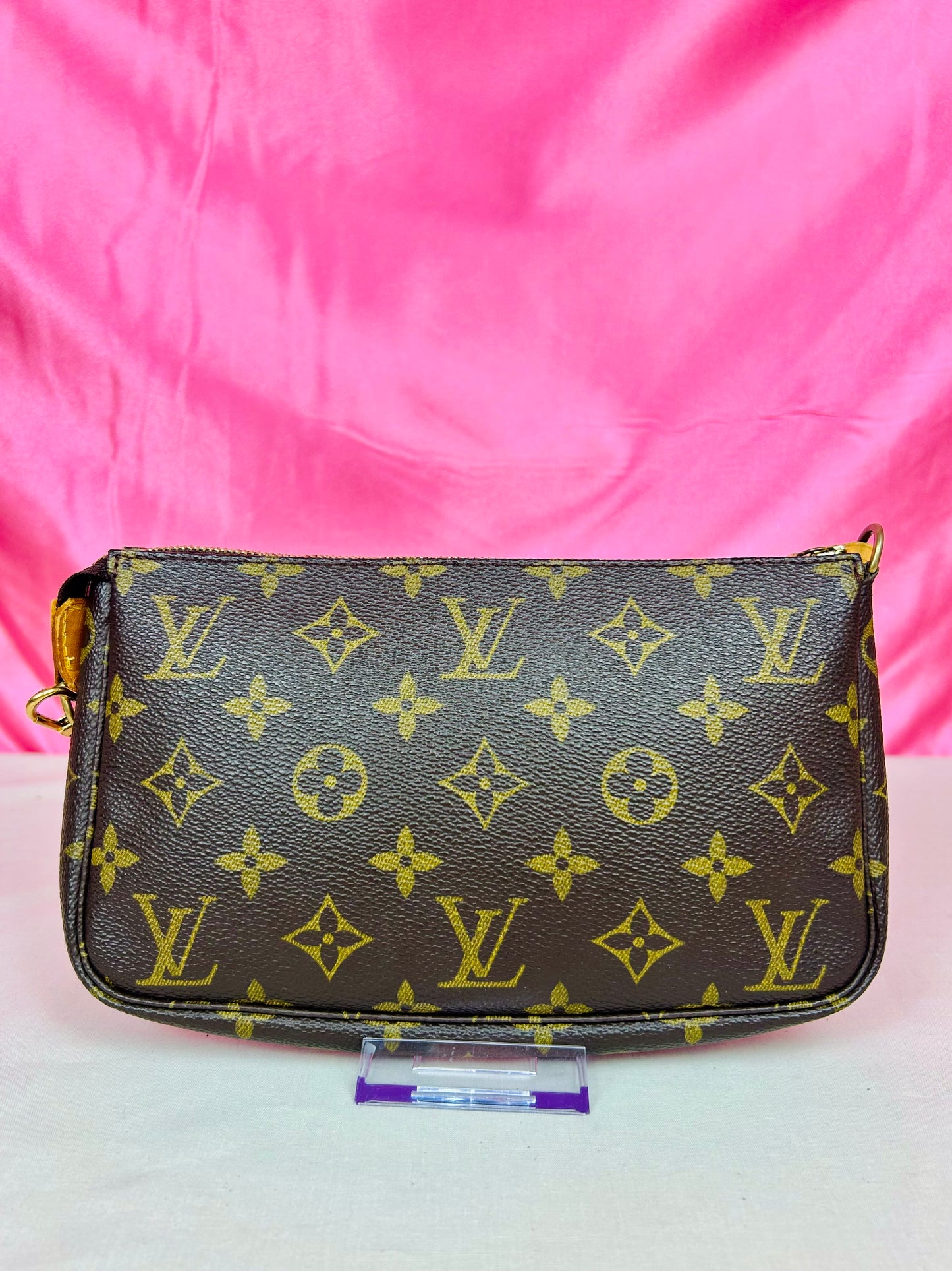 Pochette Accessories