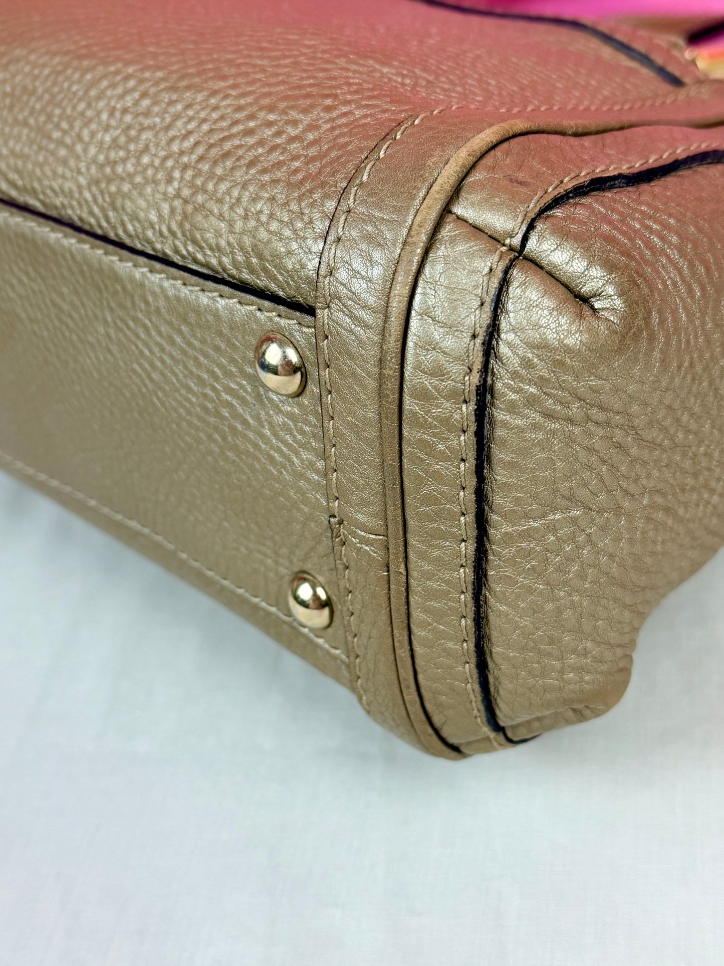 Bronze Gucci Bella