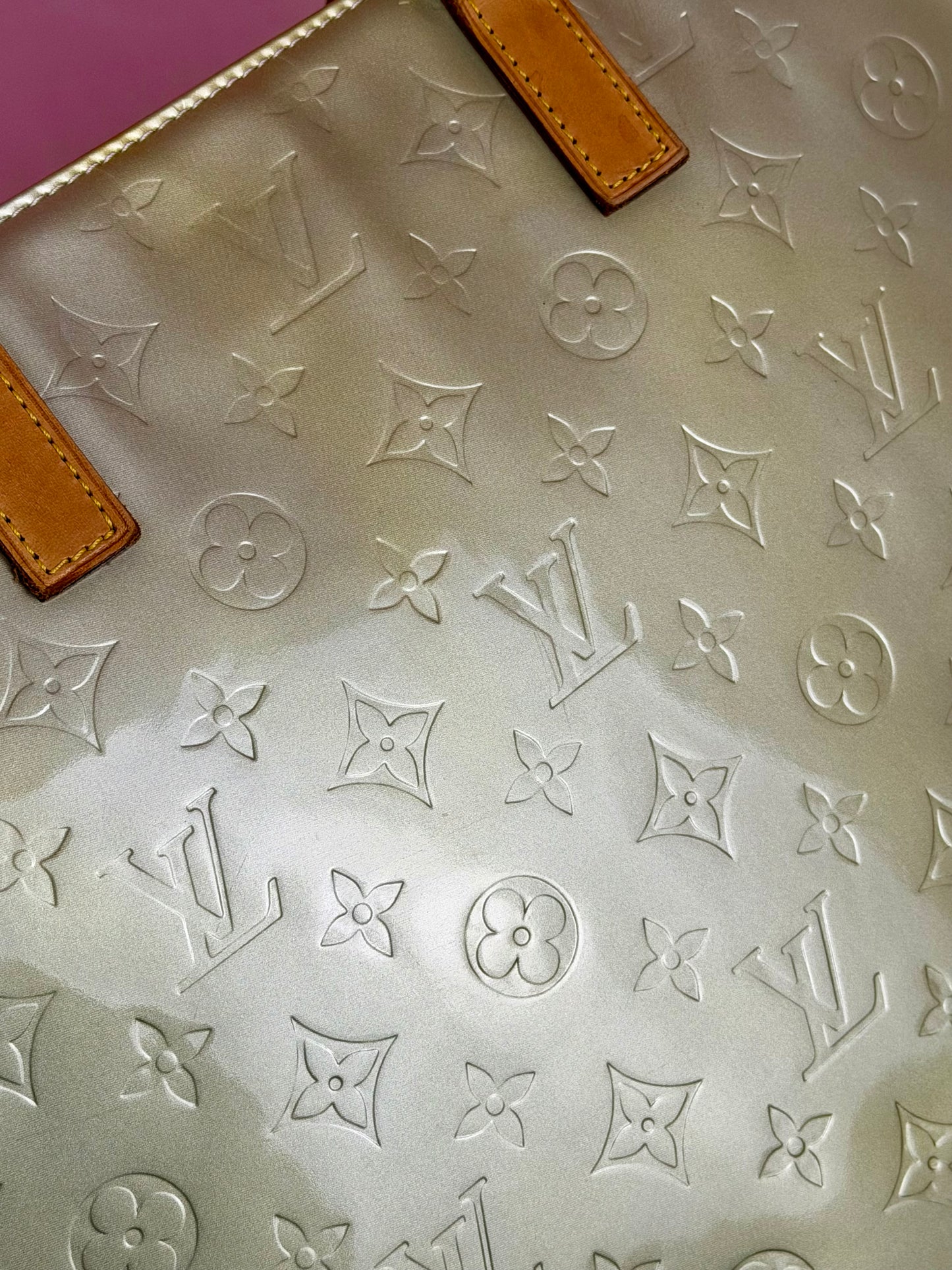 Colombus Tote in Green Vernis