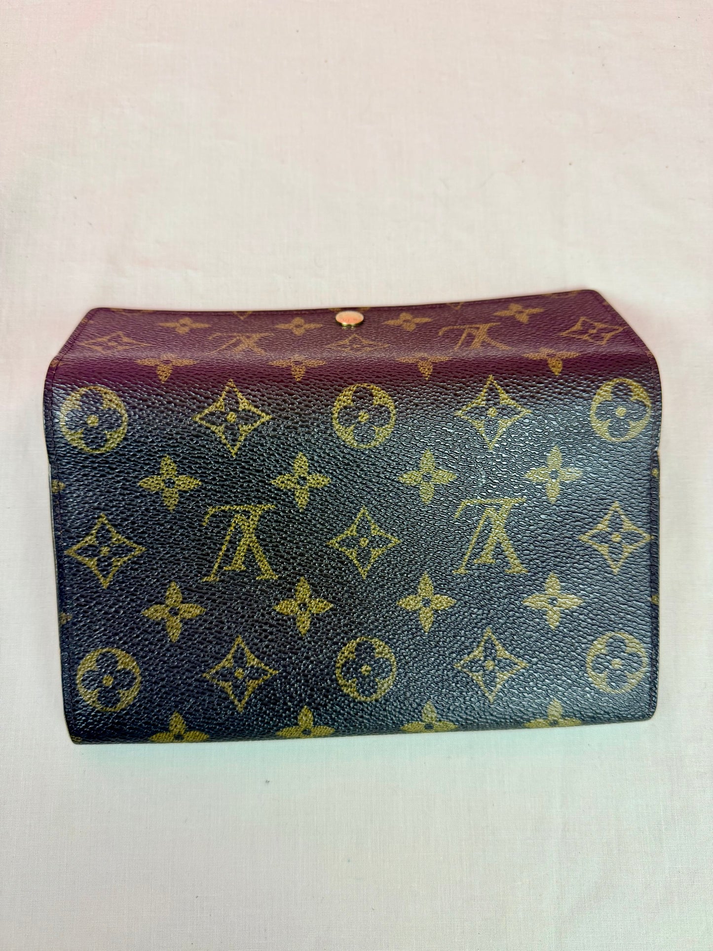Sarah Wallet in Monogram