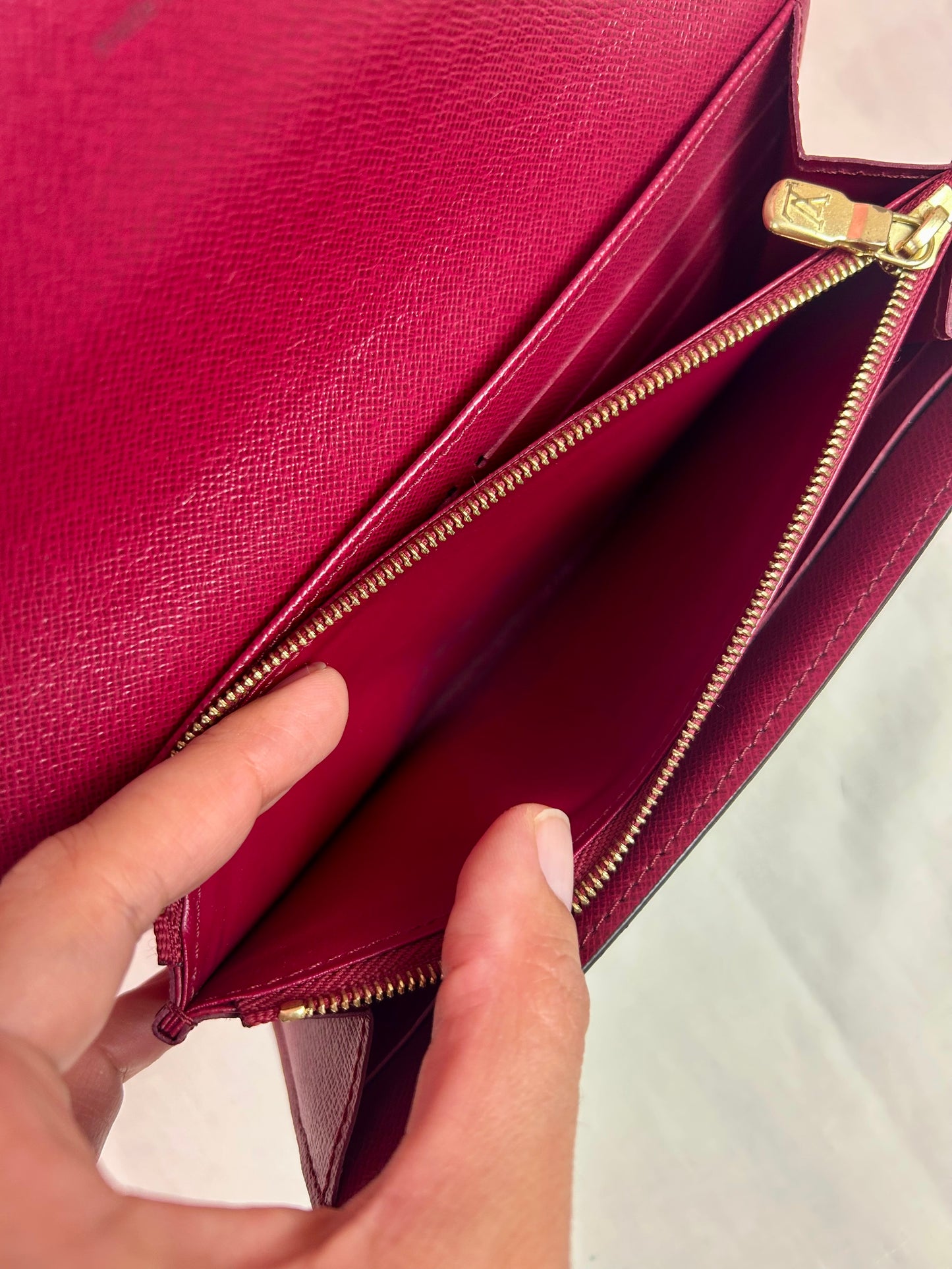 Sarah Wallet NM Monogram/Berry