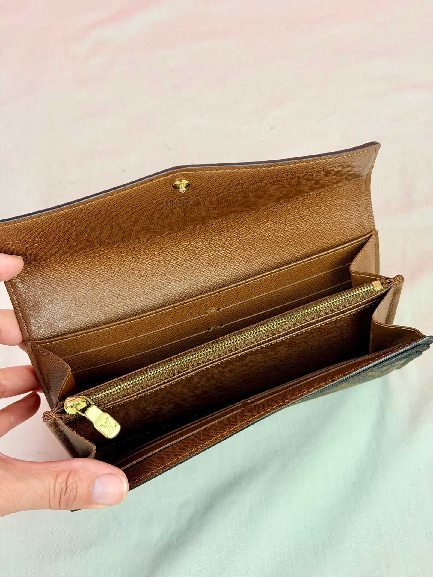 Sarah Wallet NM in Mono/Brown