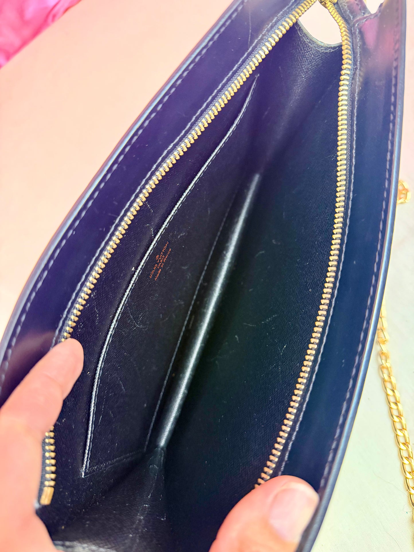 Black Epi Homme Clutch