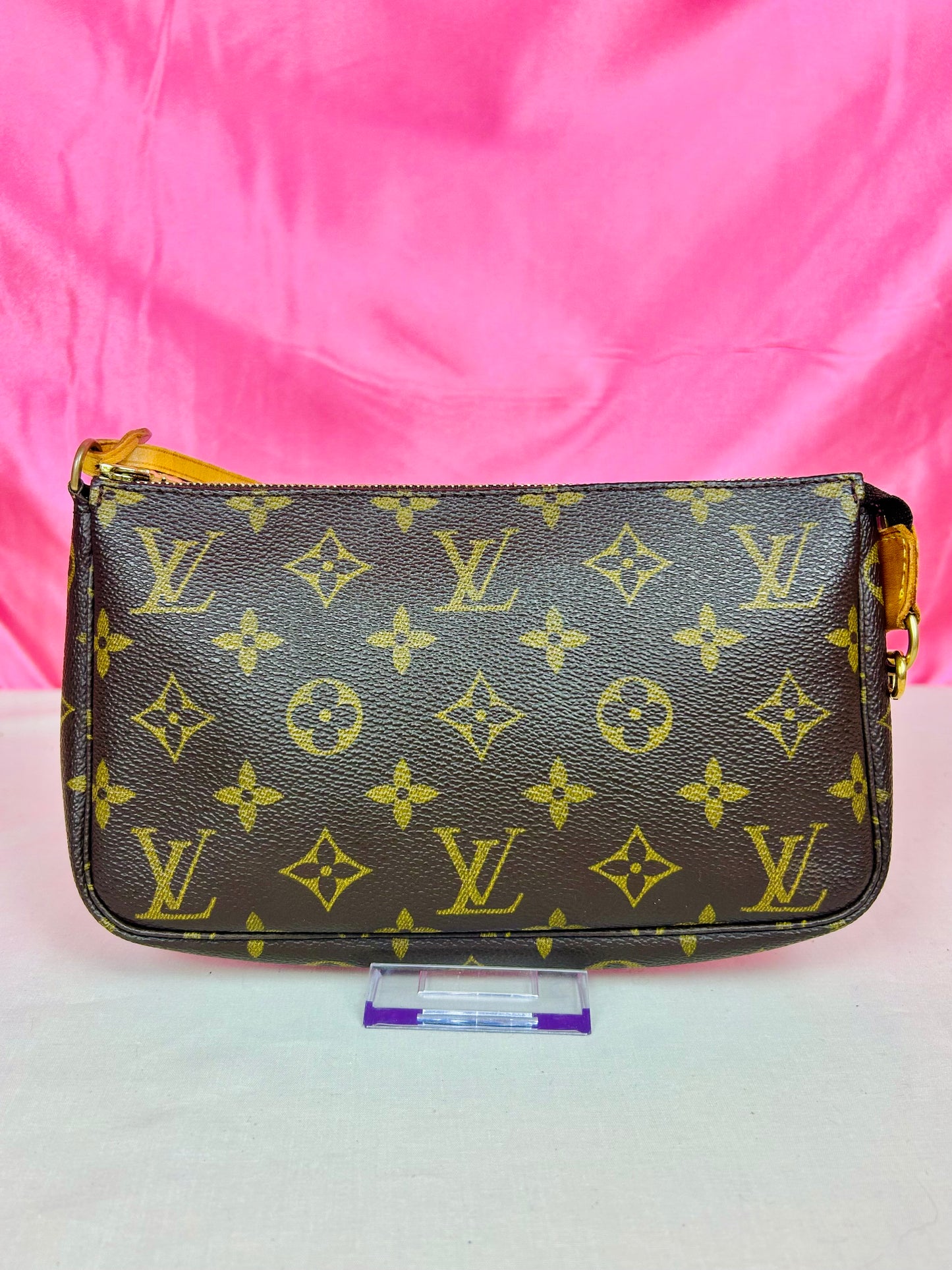 Pochette Accessories