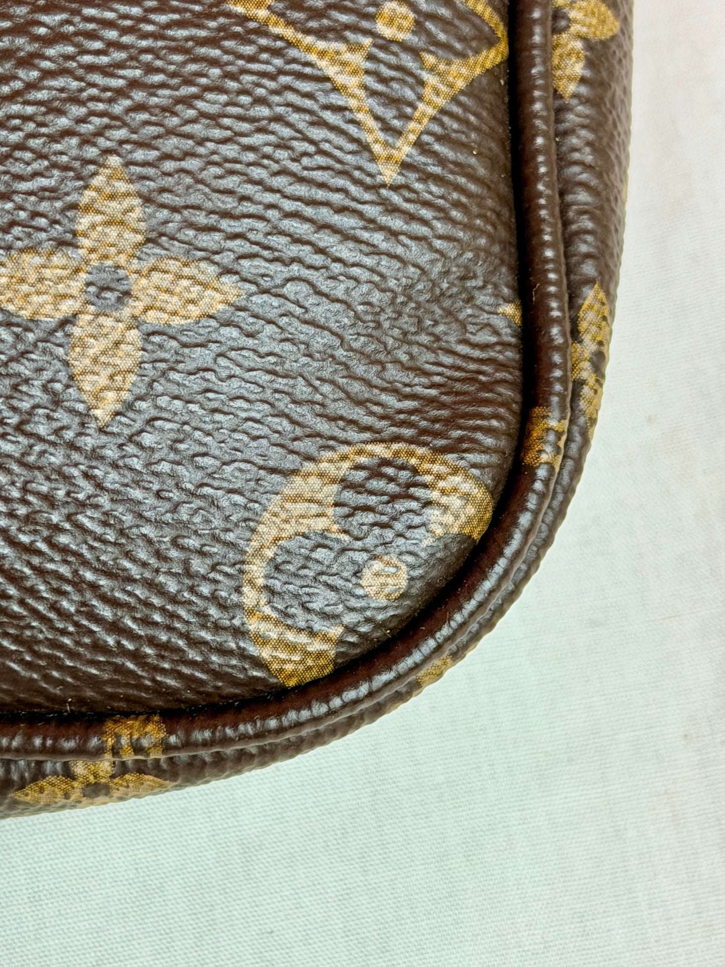 Small Pochette with Chain