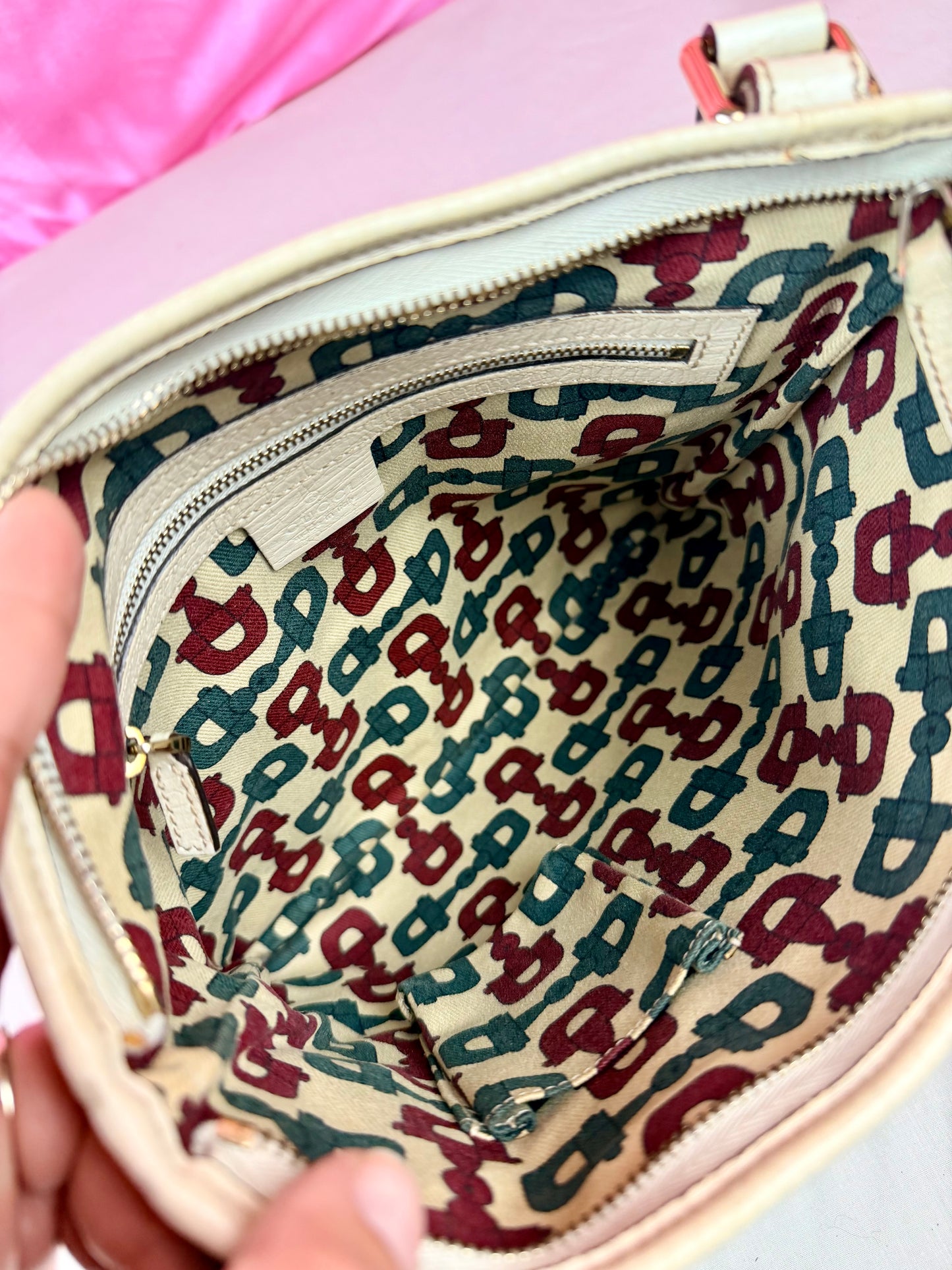 White Sherry Line Crossbody