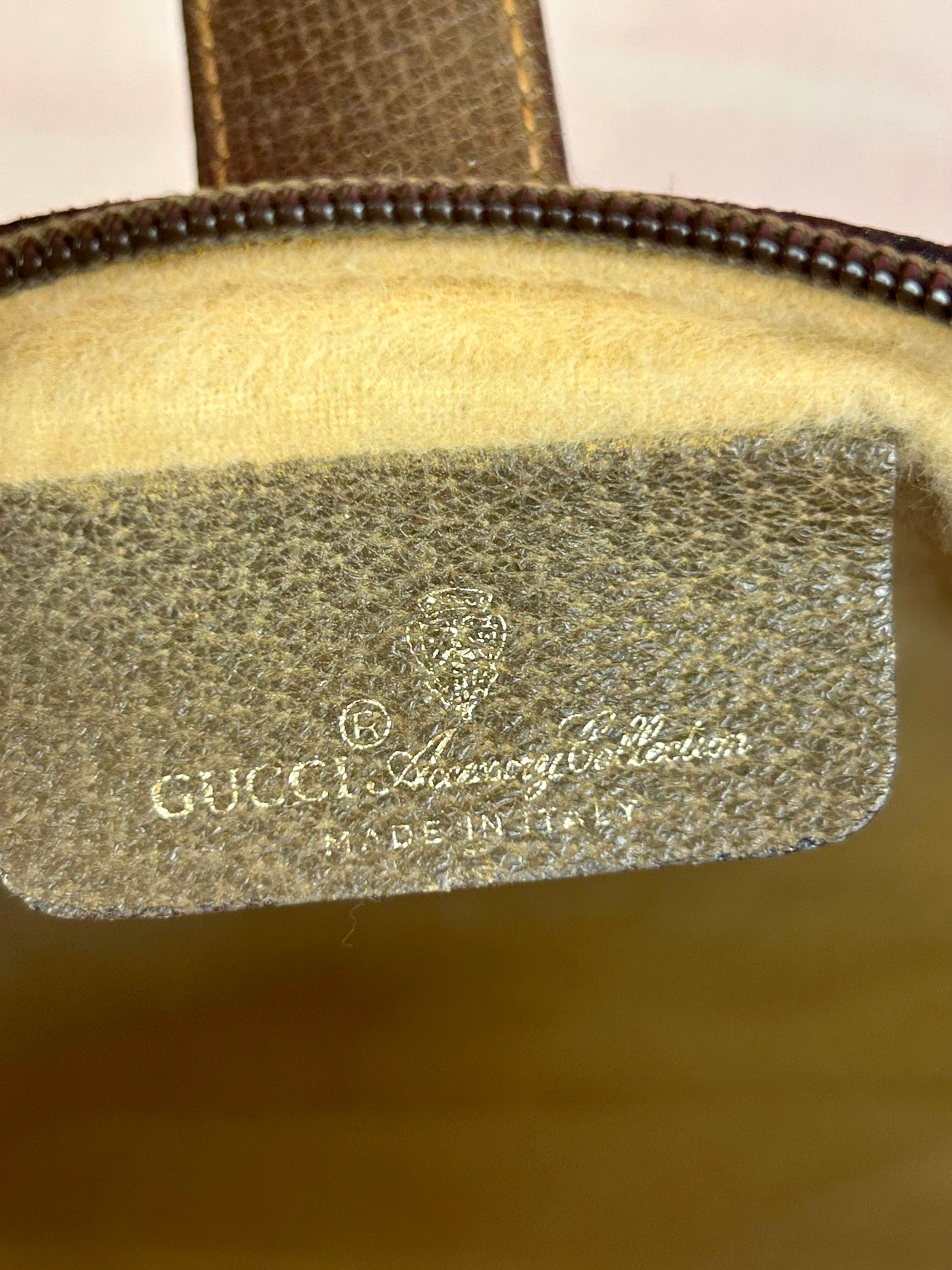 Sherry Line Sling Gucci