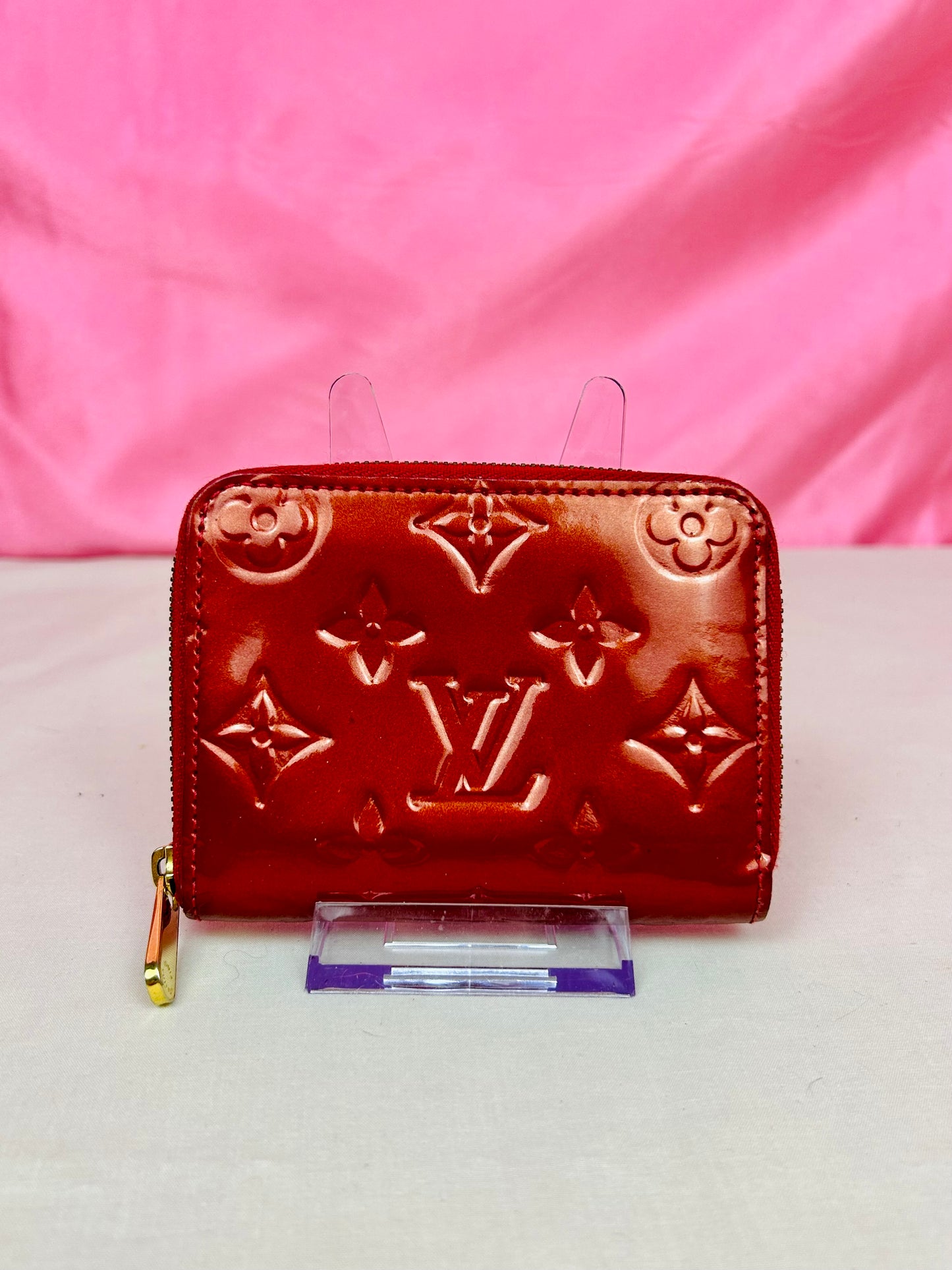 Red Vernis Zippy Card Case