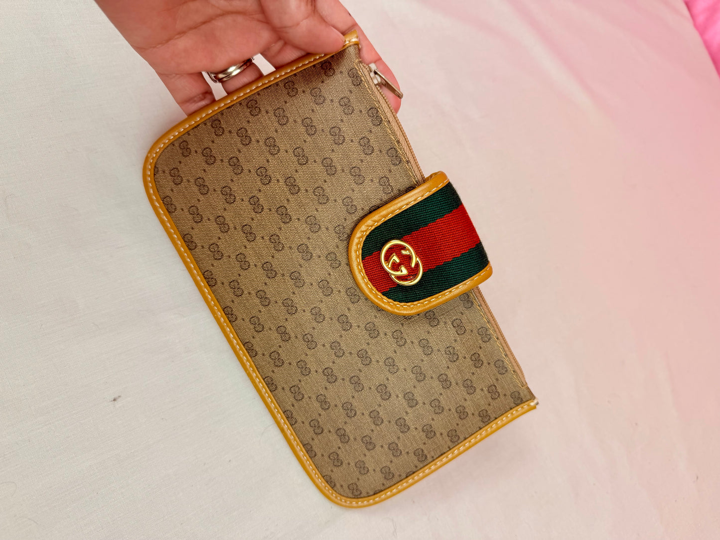 MicroGG Sherry Line with Pouch