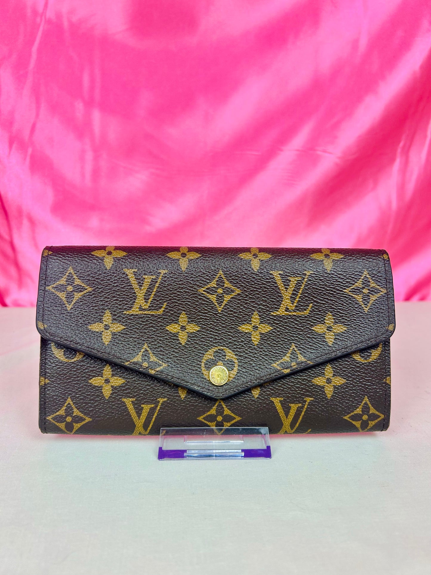 Sarah Wallet NM Monogram/Berry
