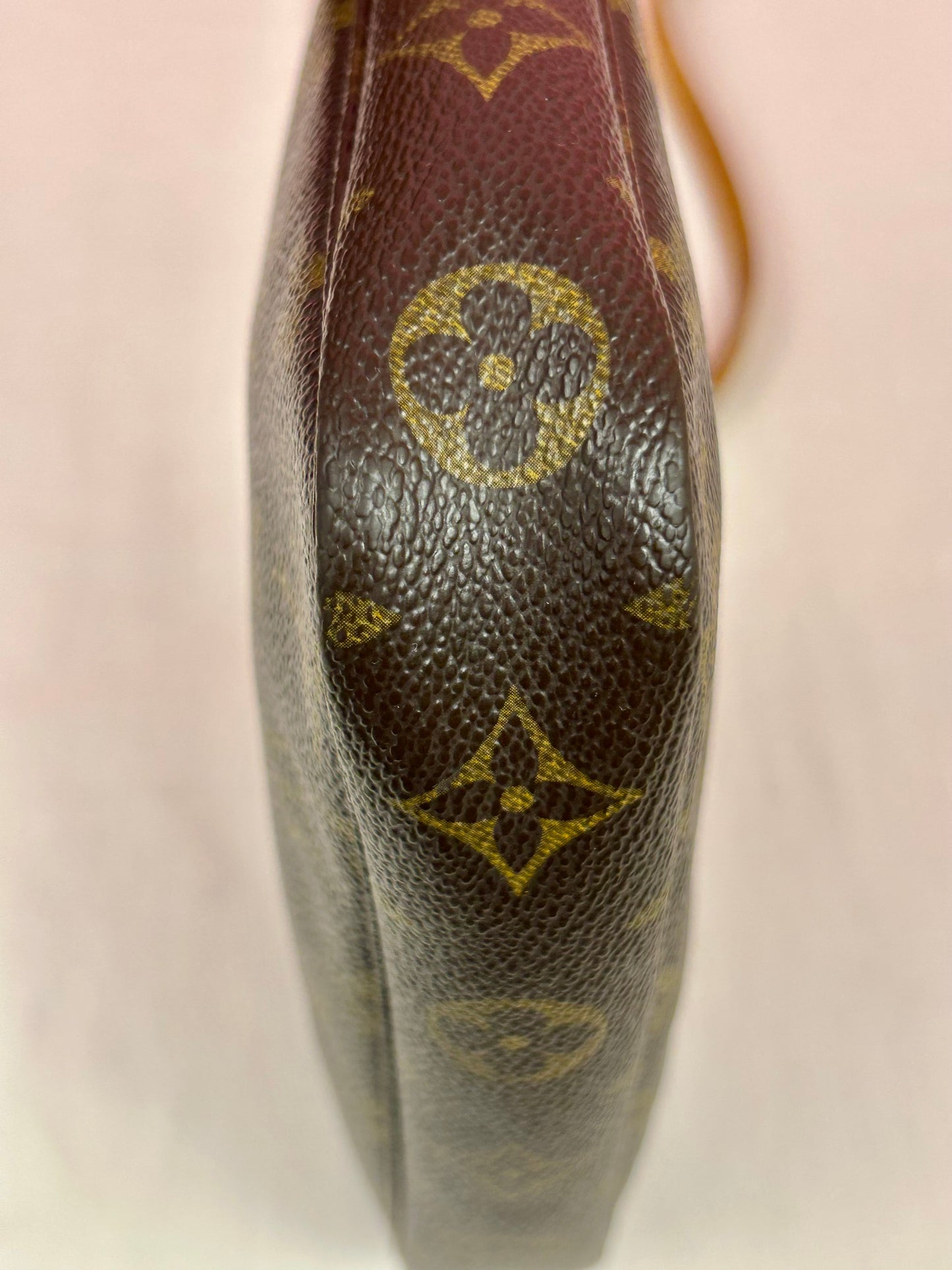 Pochette Accessories