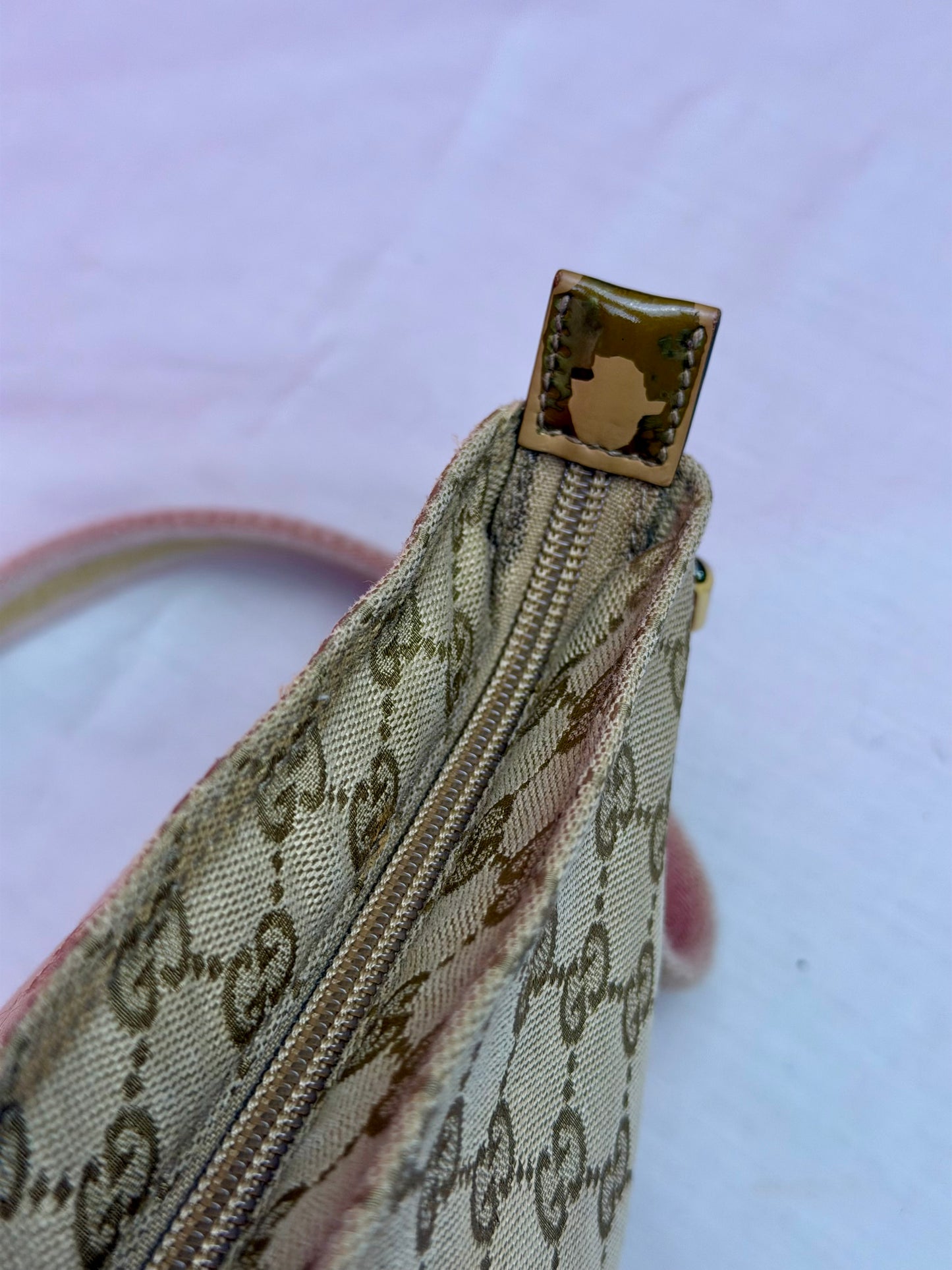 Gucci Metallic Messenger