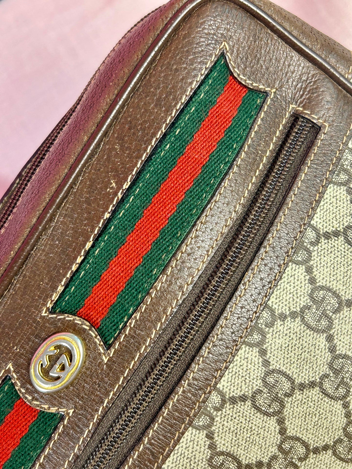 Gucci Large Sherry Line